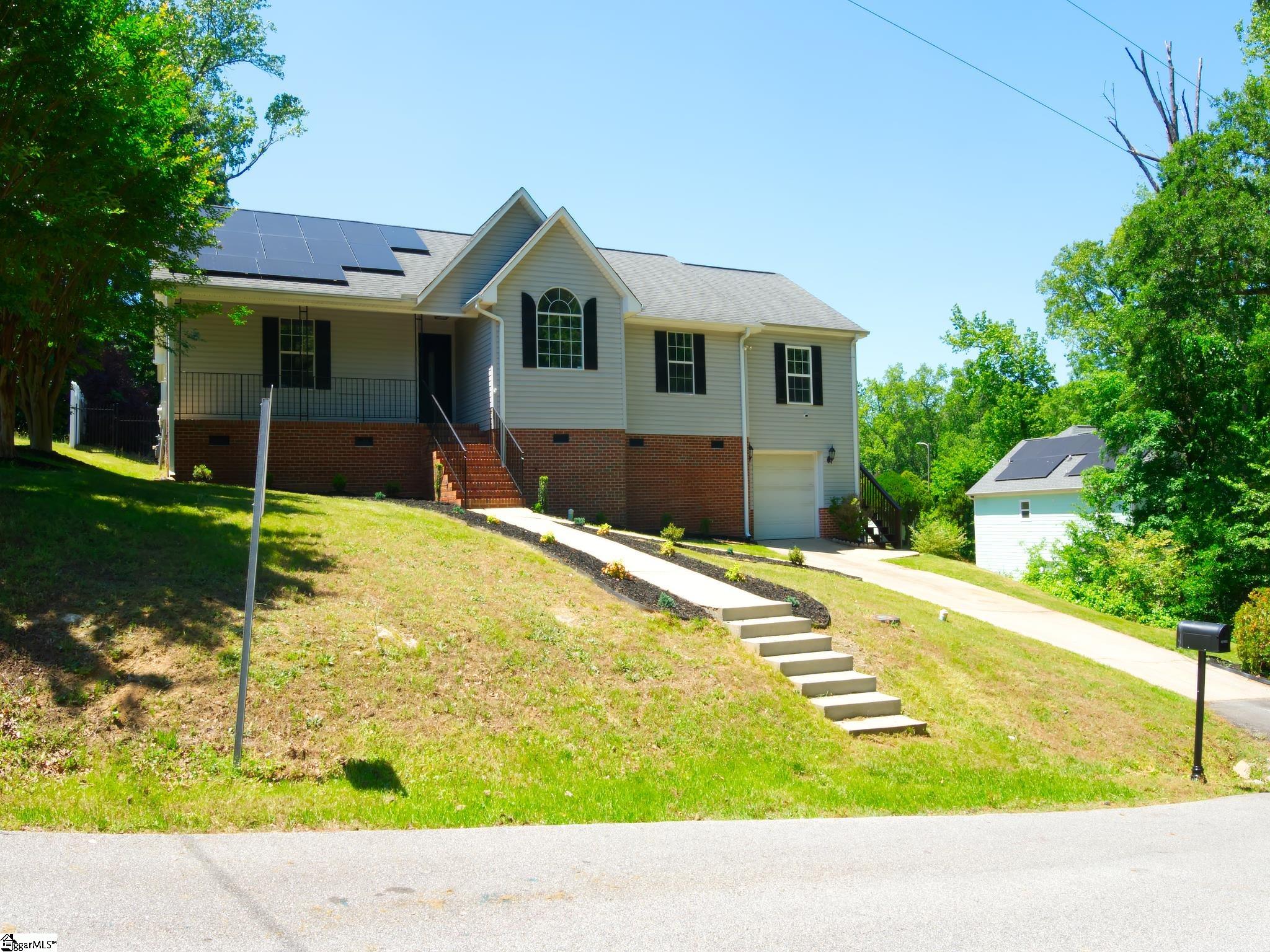 119 Freestone Street Property Photo 2