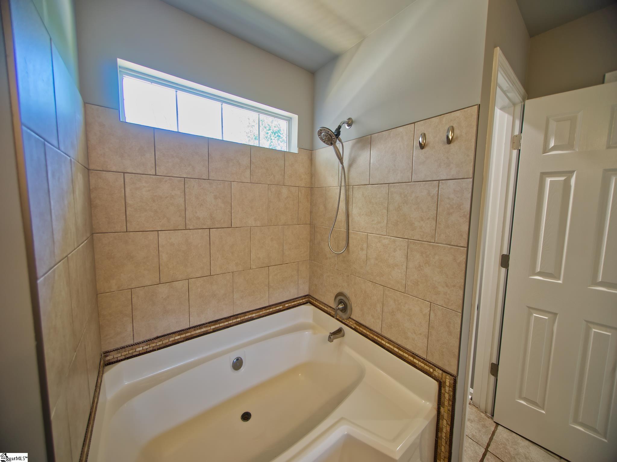 119 Freestone Street Property Photo 18