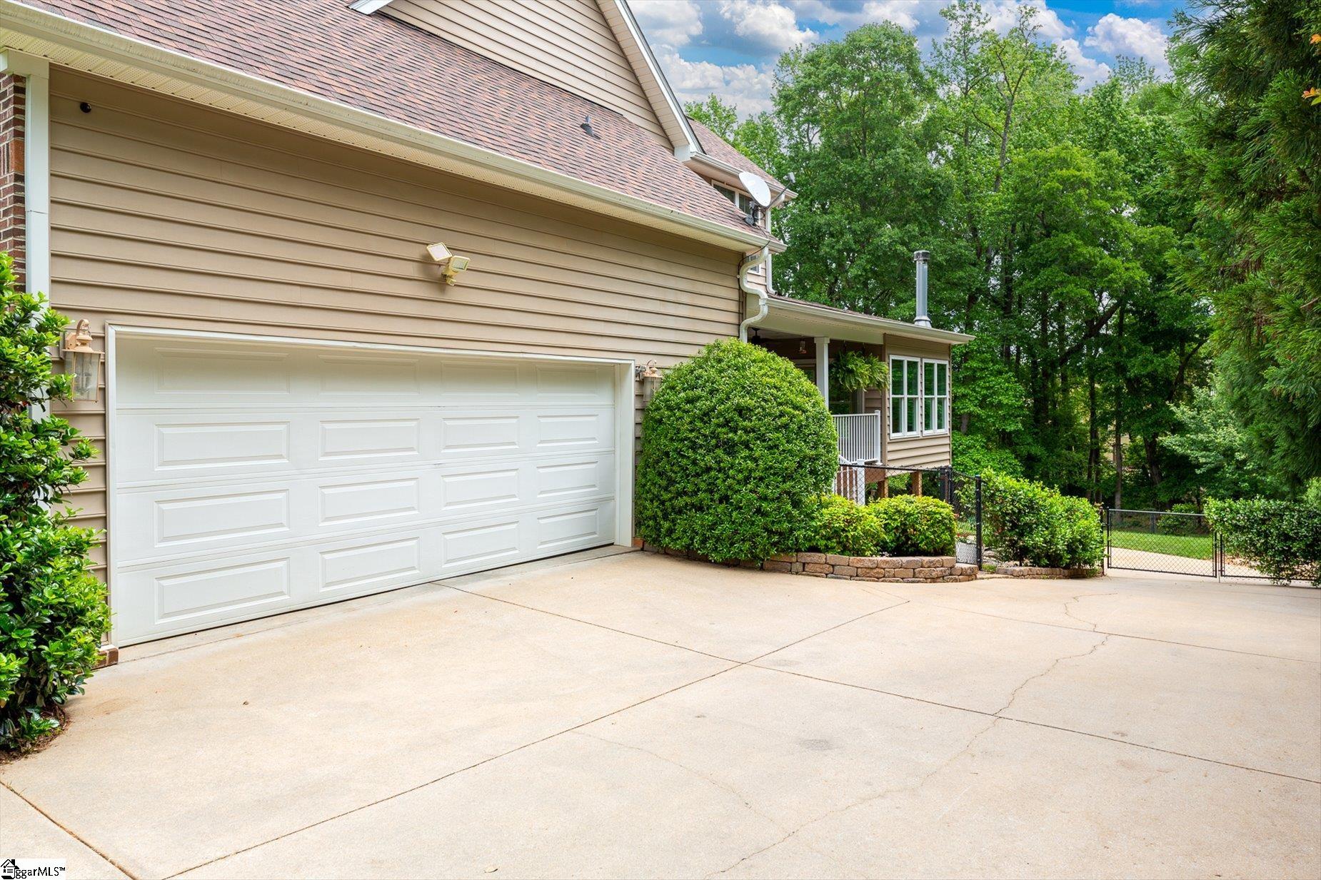 467 Sunset Pointe Drive Property Photo 43
