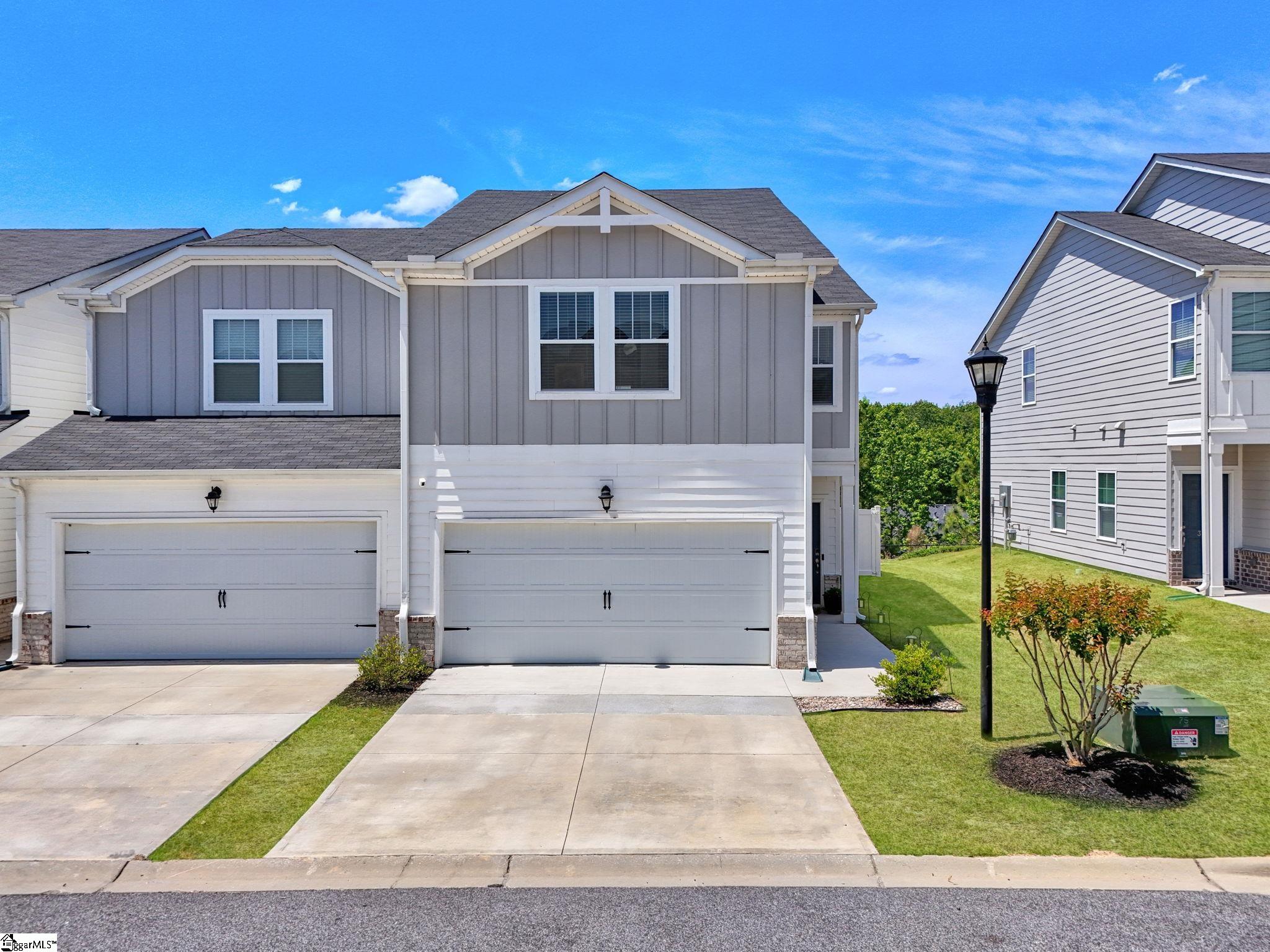 31 Centimeters Drive Property Photo 1