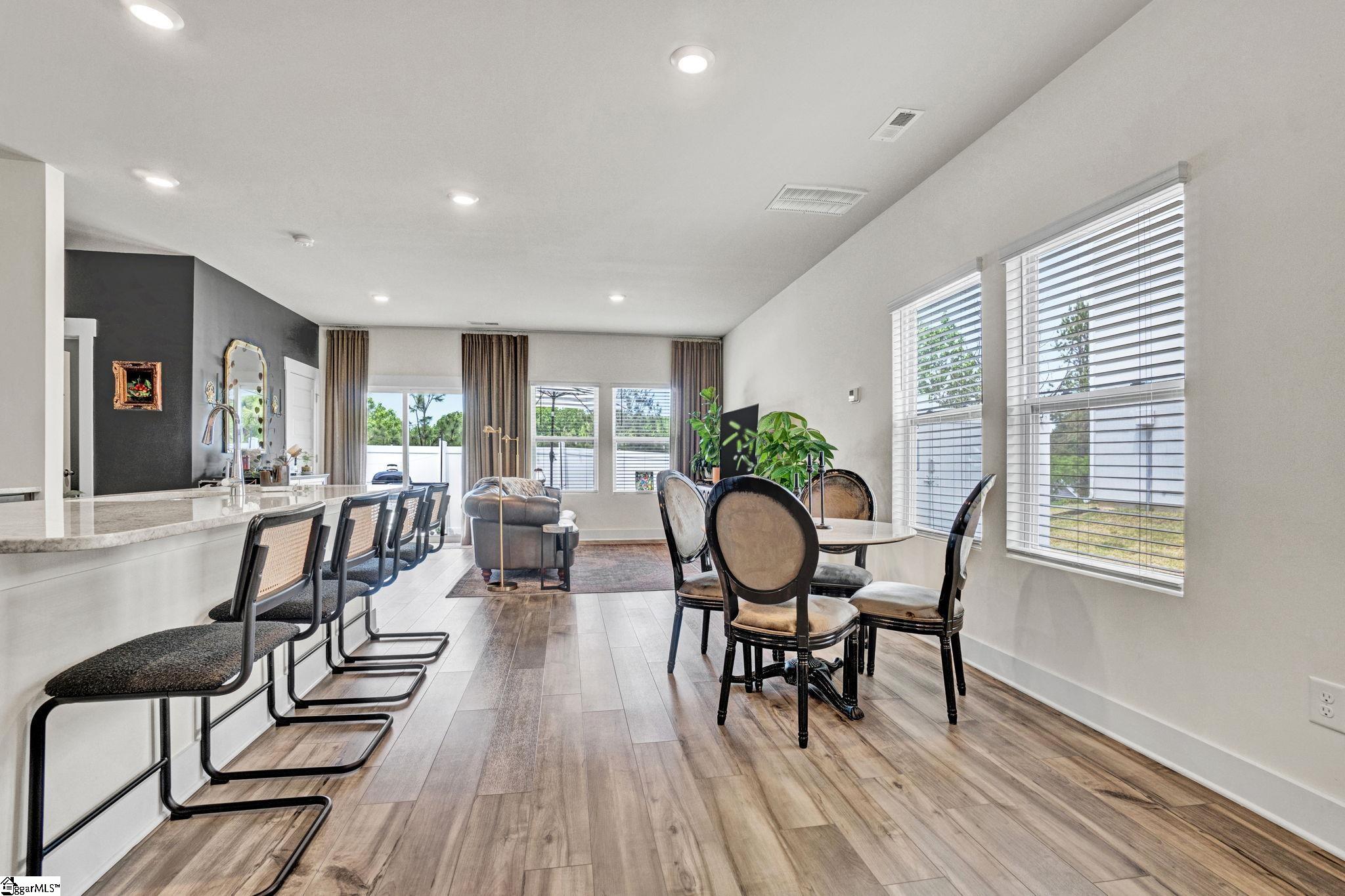 31 Centimeters Drive Property Photo 6