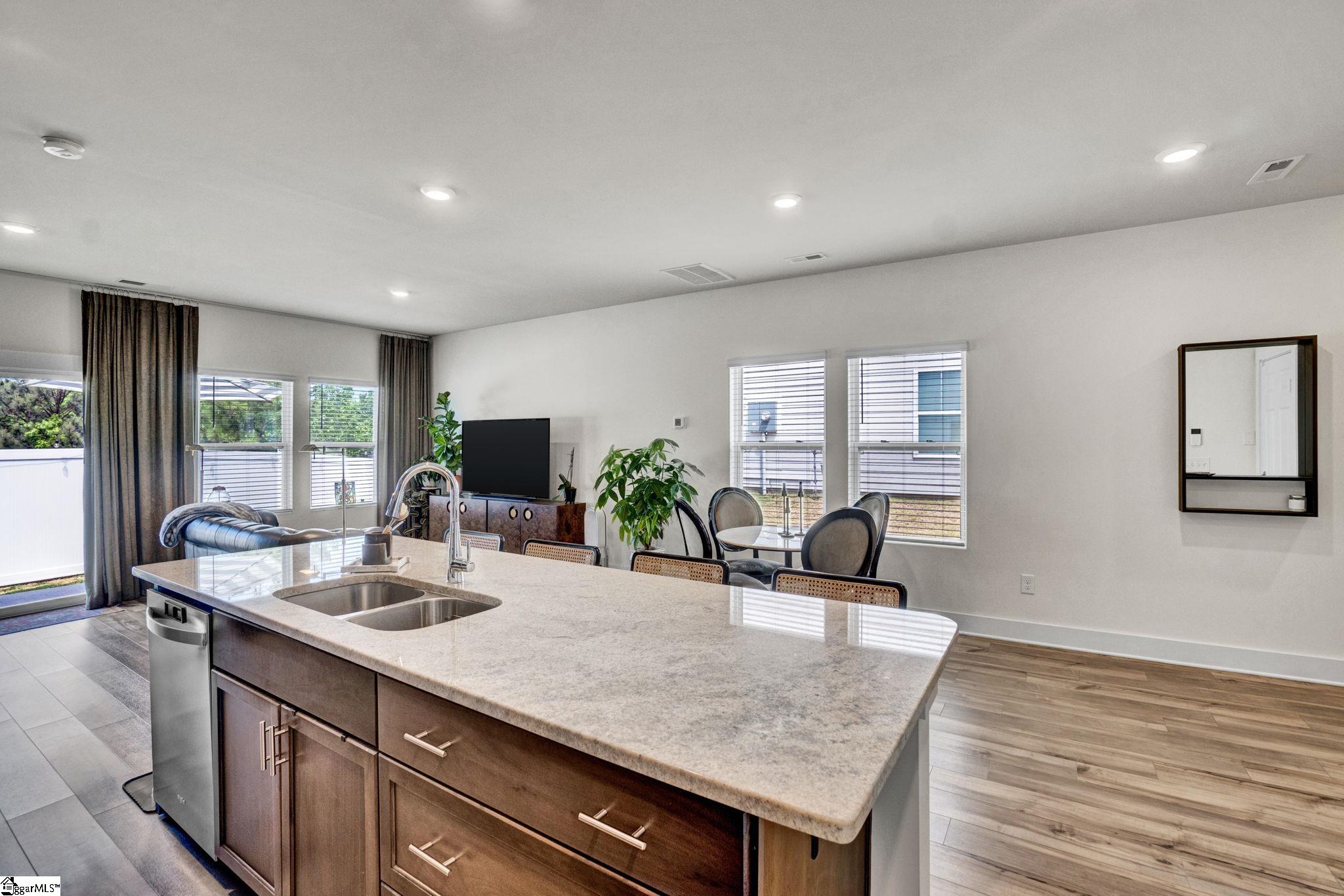 31 Centimeters Drive Property Photo 13