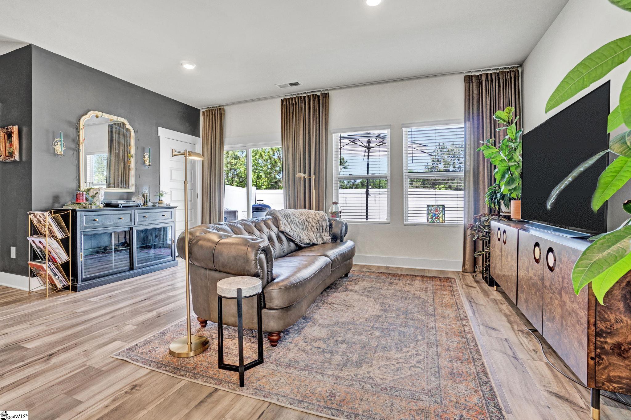 31 Centimeters Drive Property Photo 20
