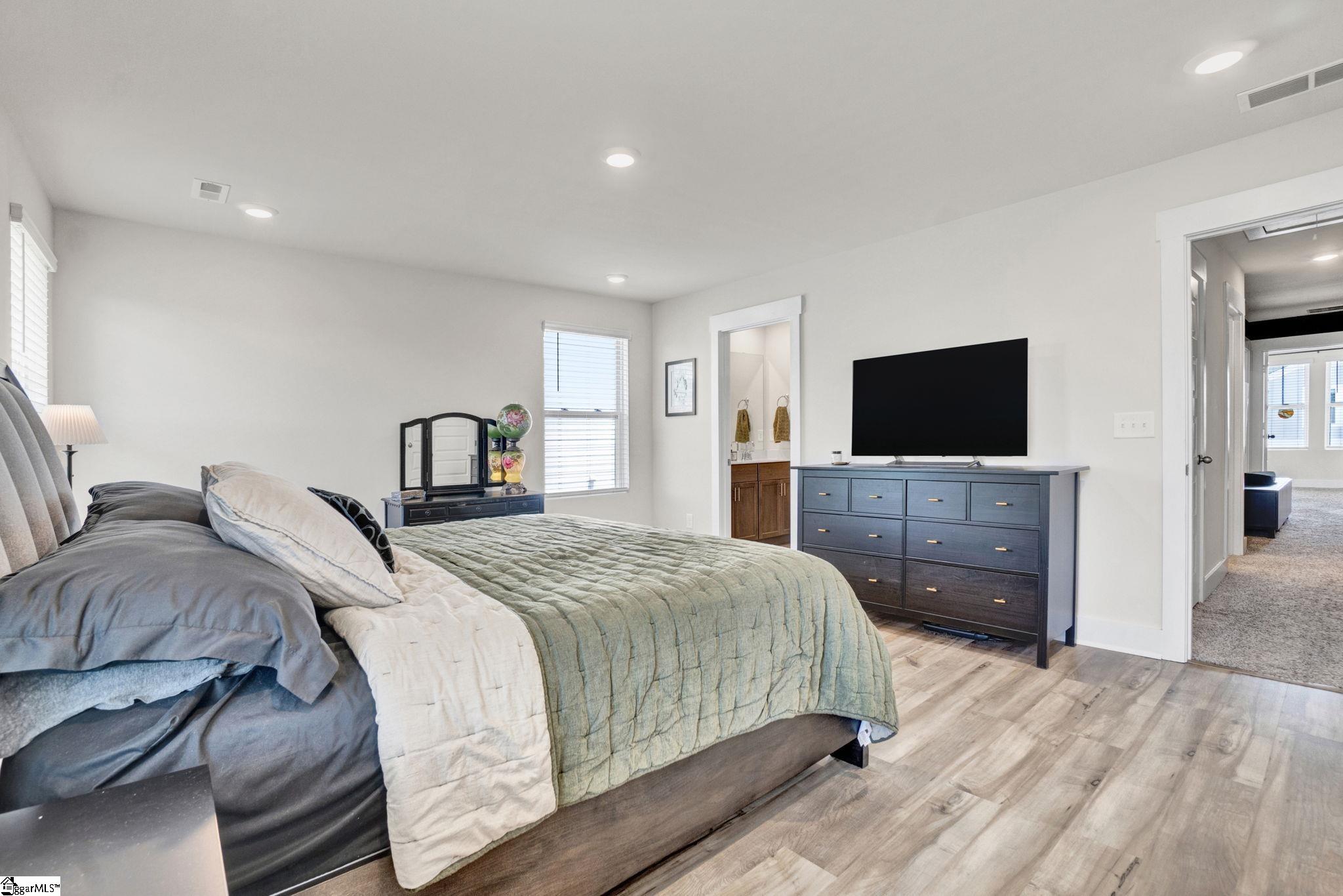 31 Centimeters Drive Property Photo 39