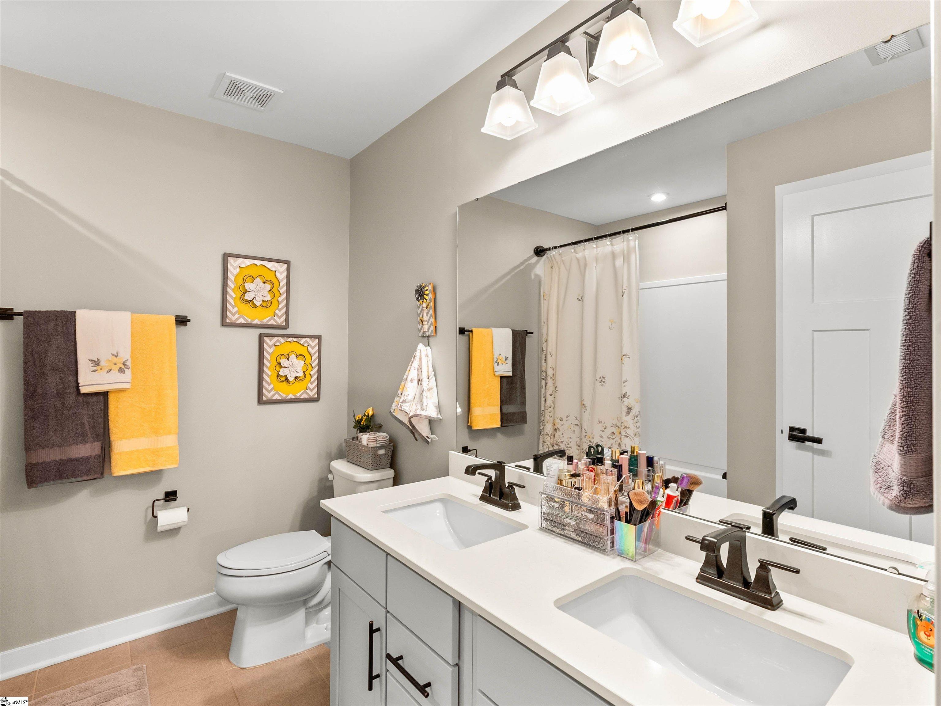 102 Mohegan Way Property Photo 43