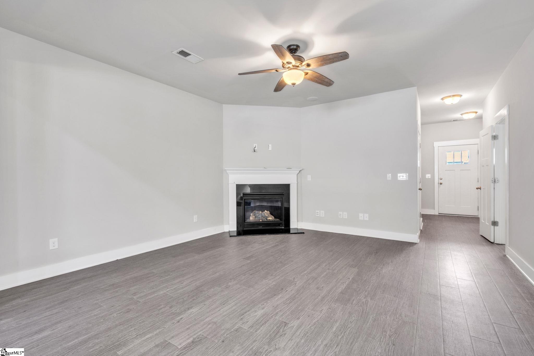 231 Keaton Court Property Photo 4