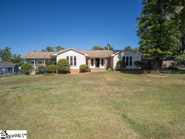 1011 Sierra Drive Property Photo 3