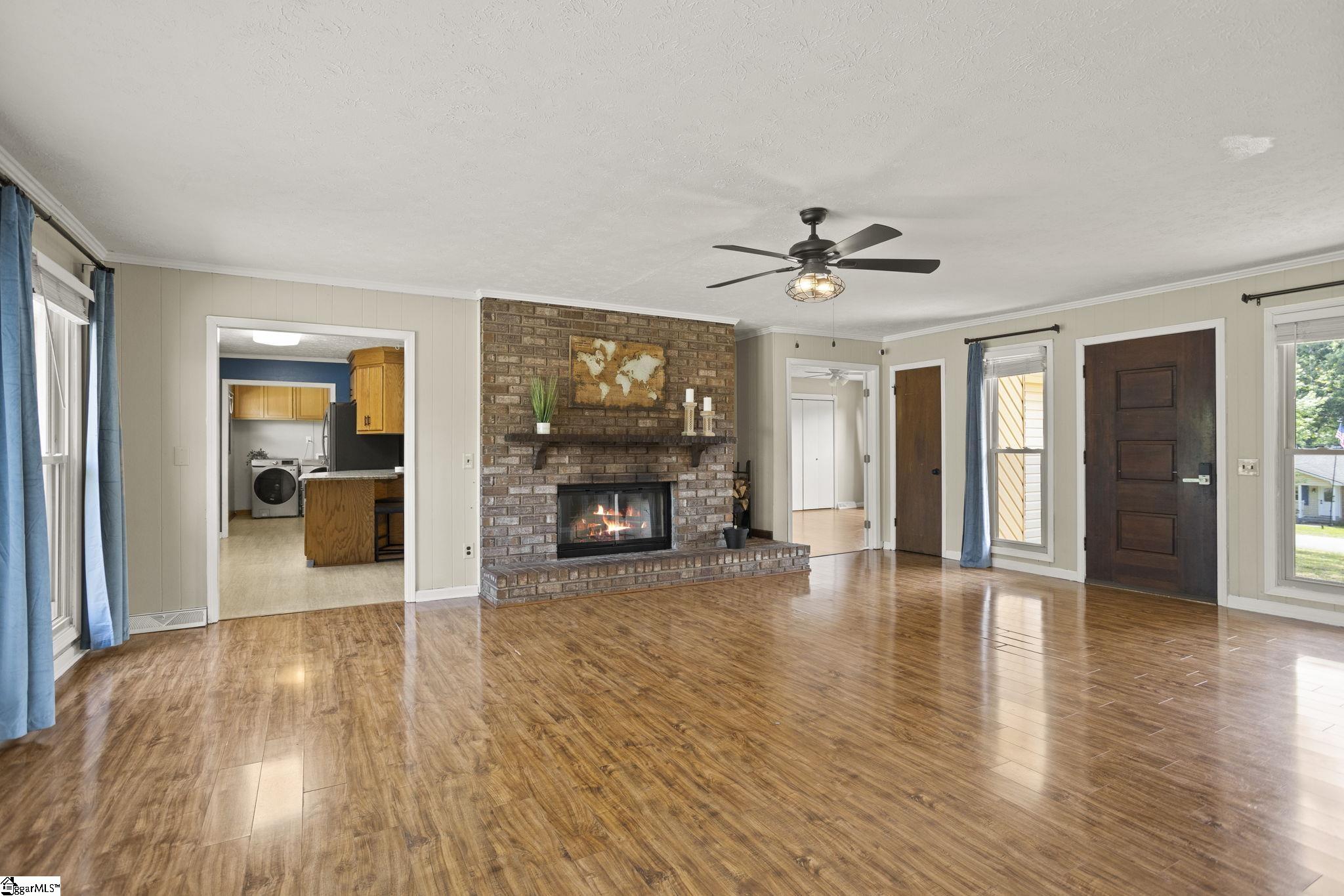 1011 Sierra Drive Property Photo 14