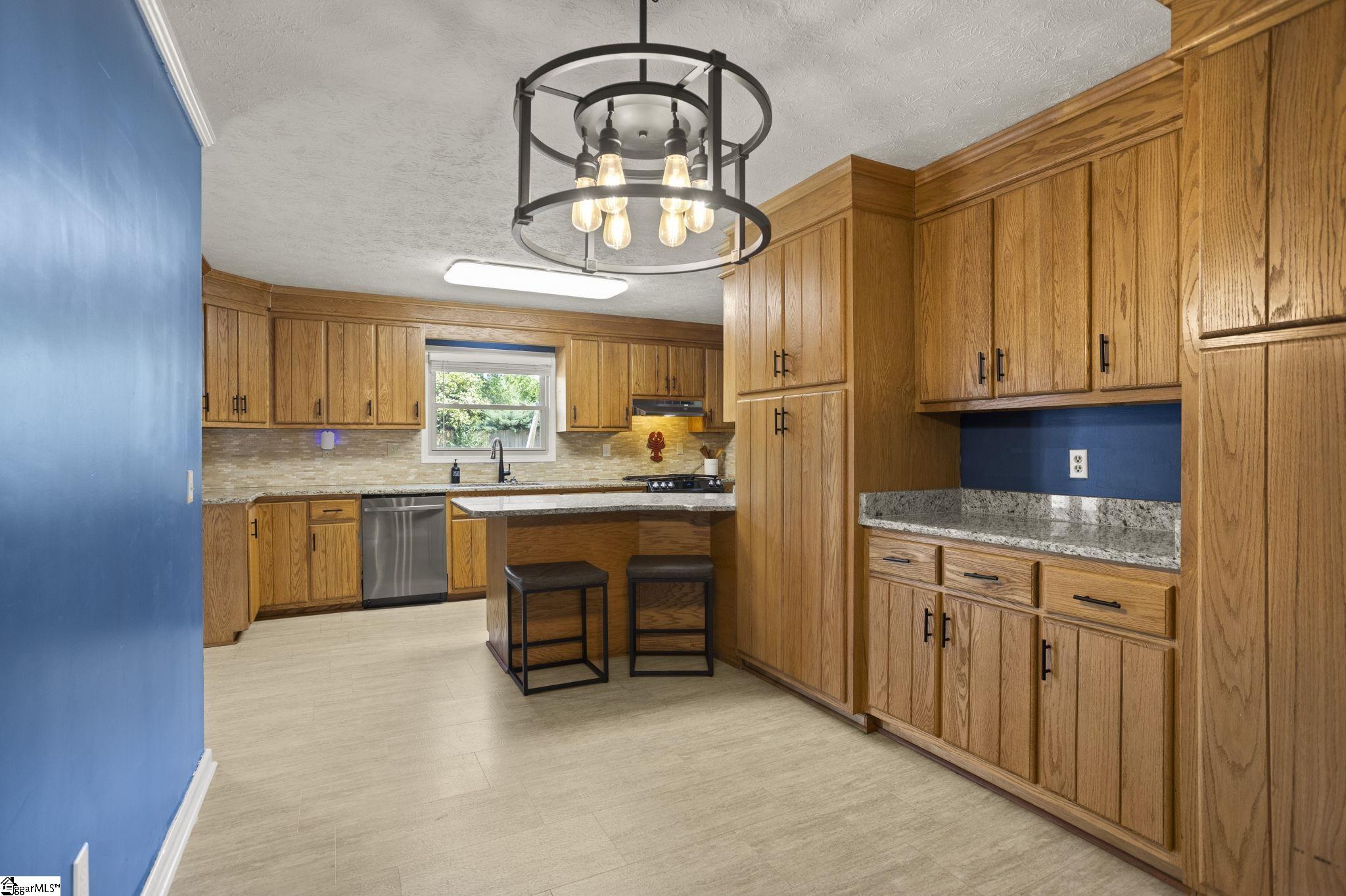 1011 Sierra Drive Property Photo 17