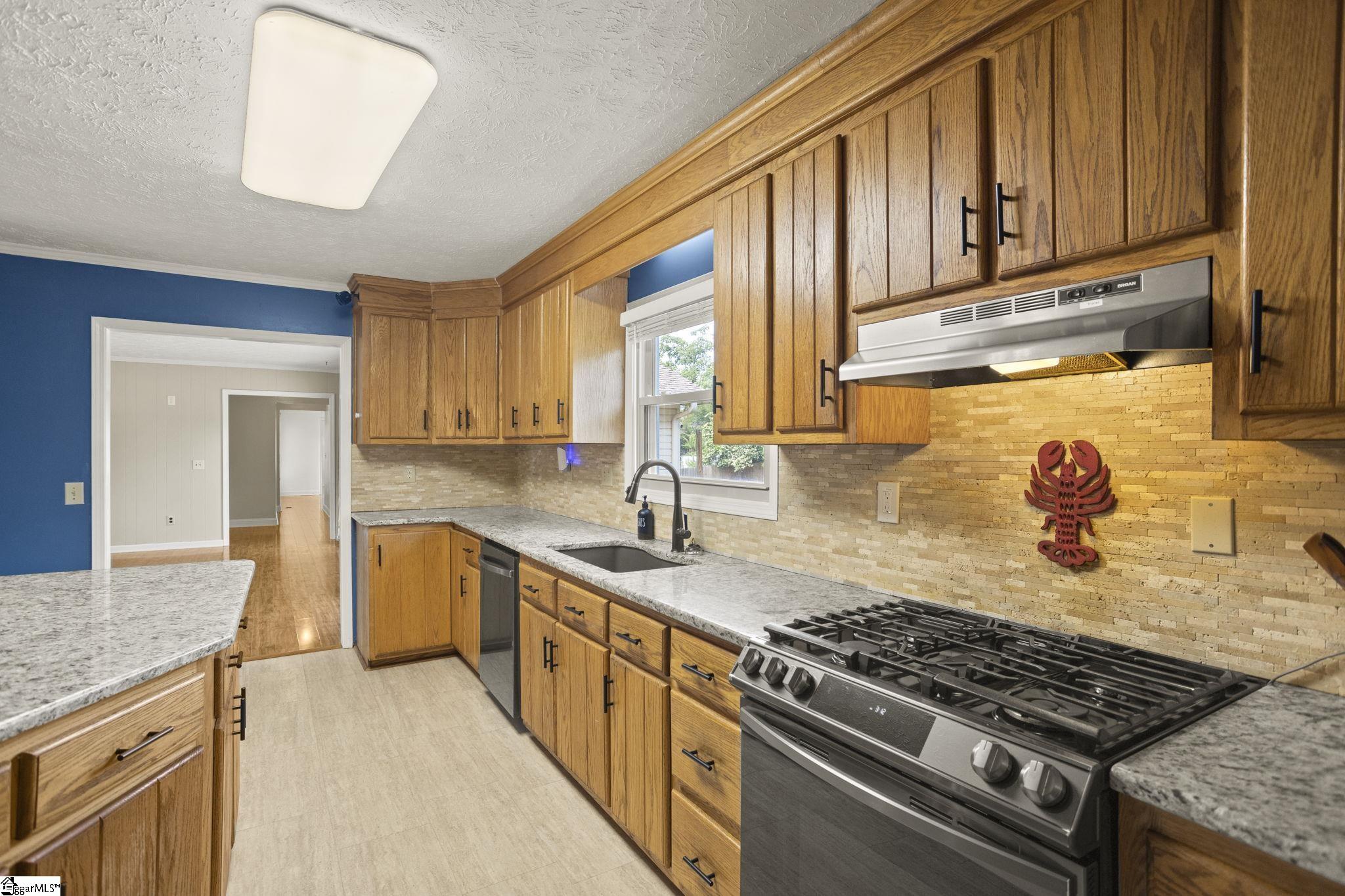 1011 Sierra Drive Property Photo 20