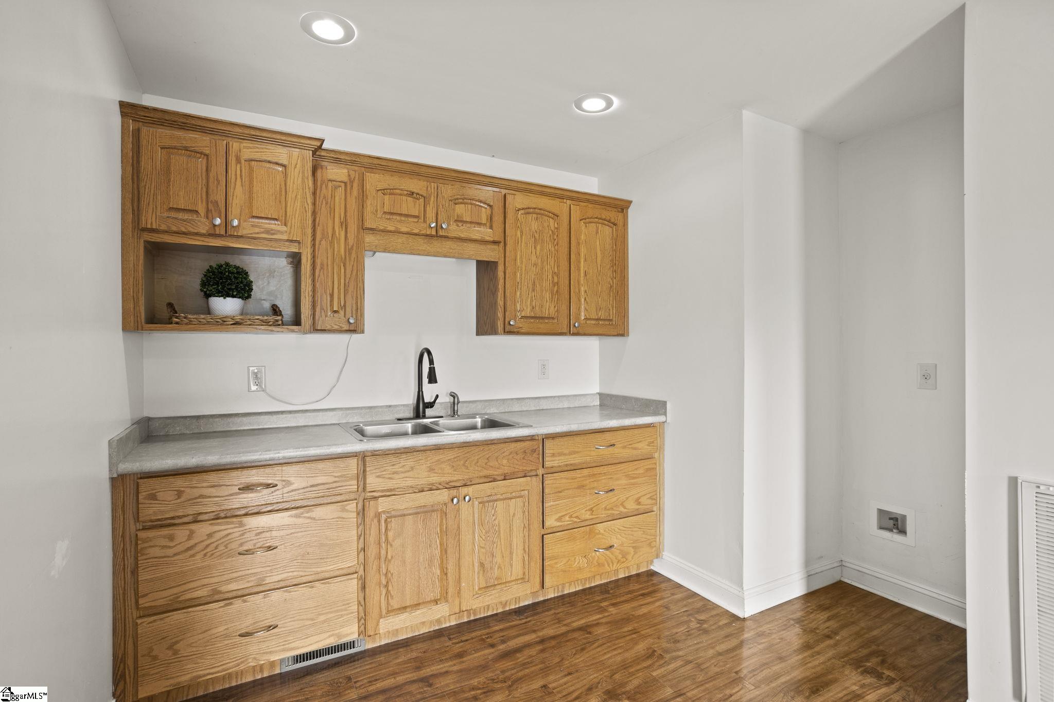 1011 Sierra Drive Property Photo 32