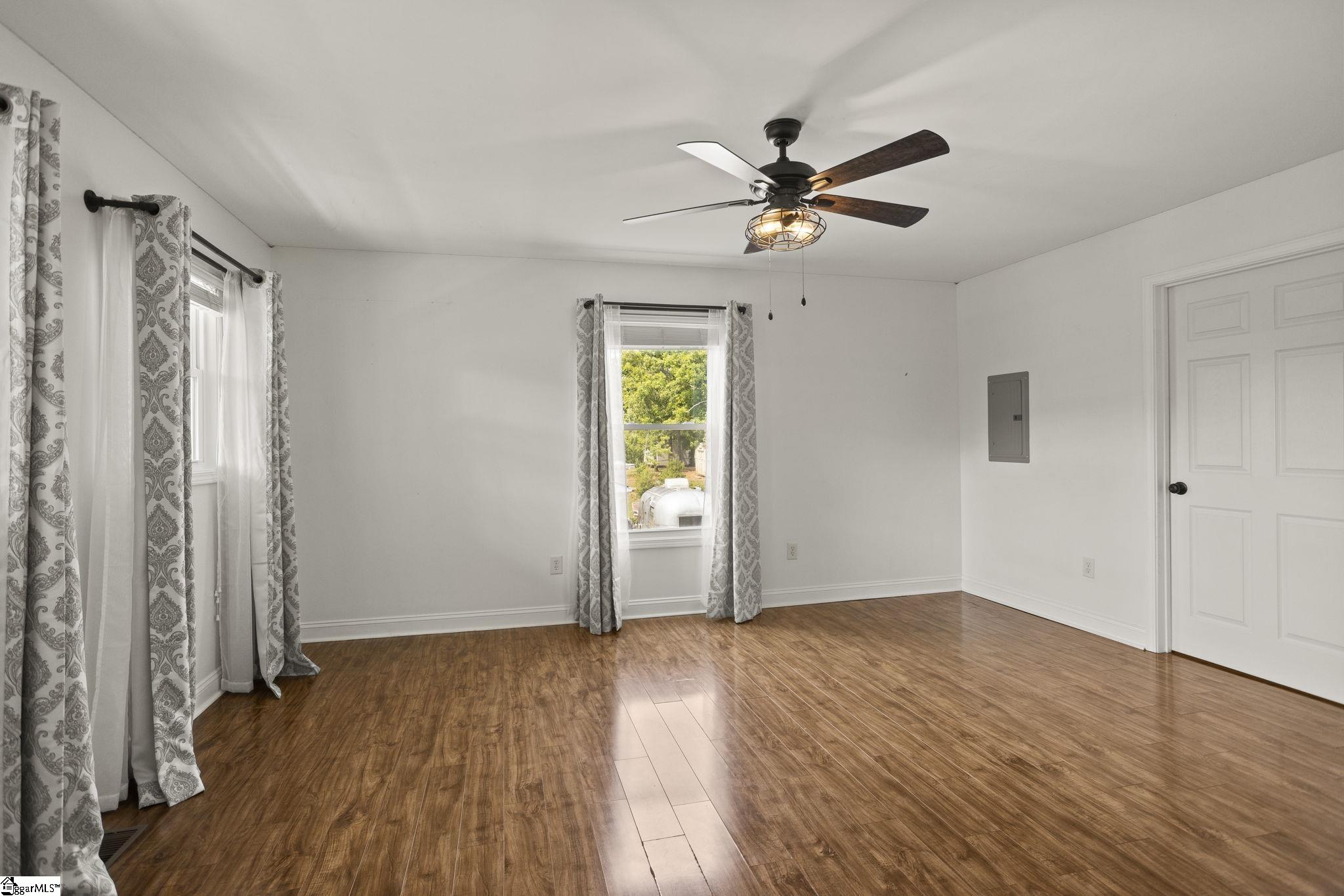 1011 Sierra Drive Property Photo 33