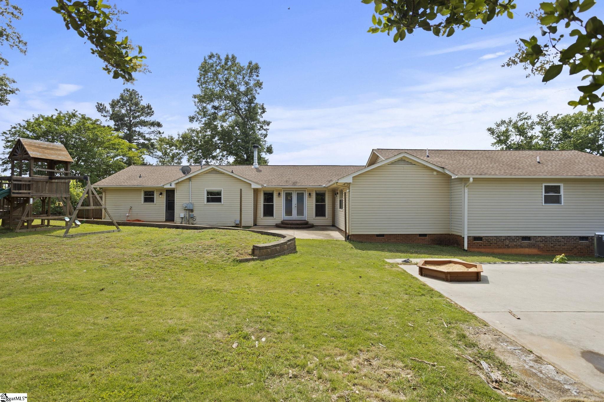 1011 Sierra Drive Property Photo 45