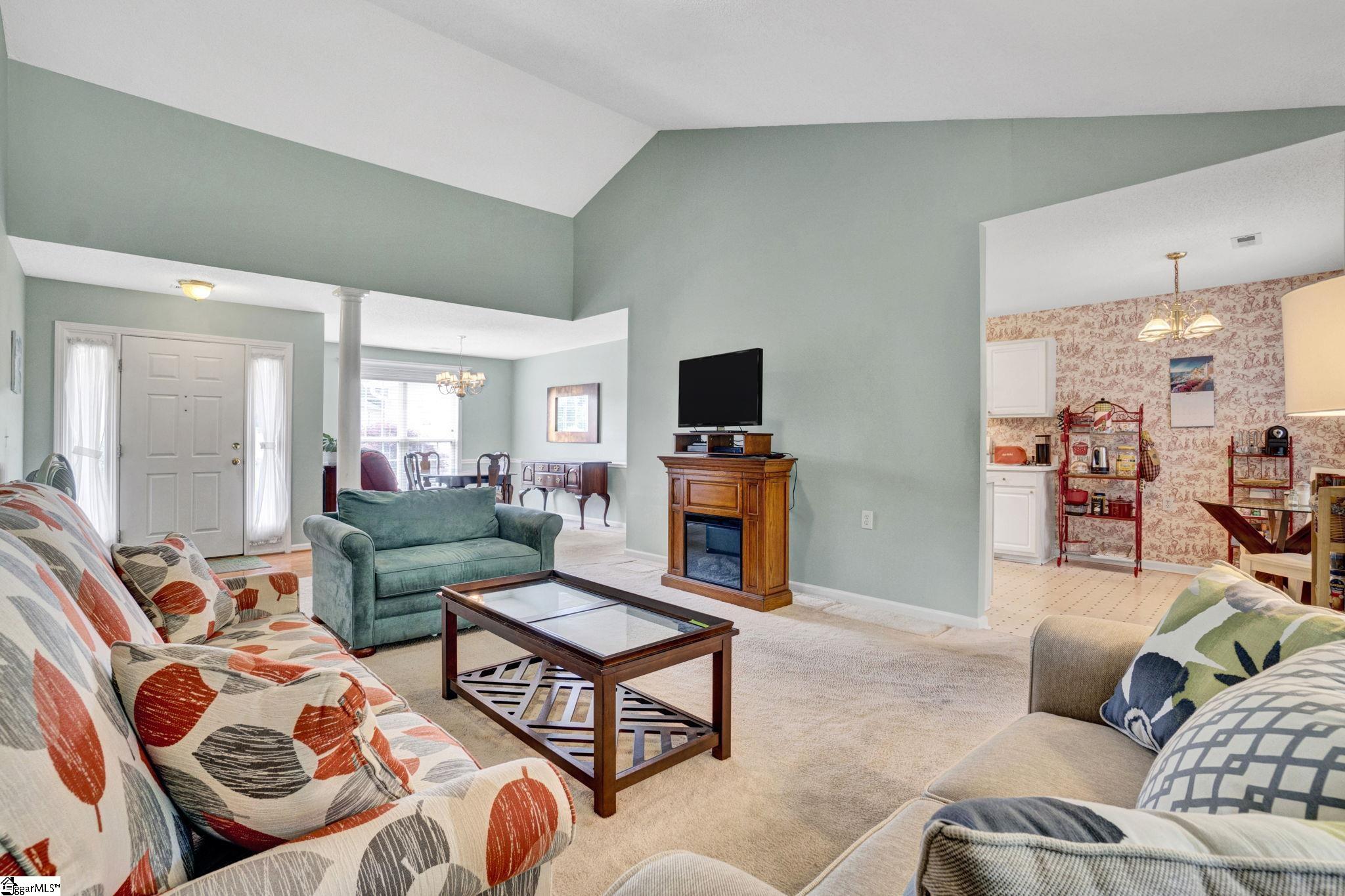 413 Milstead Way Property Photo 3