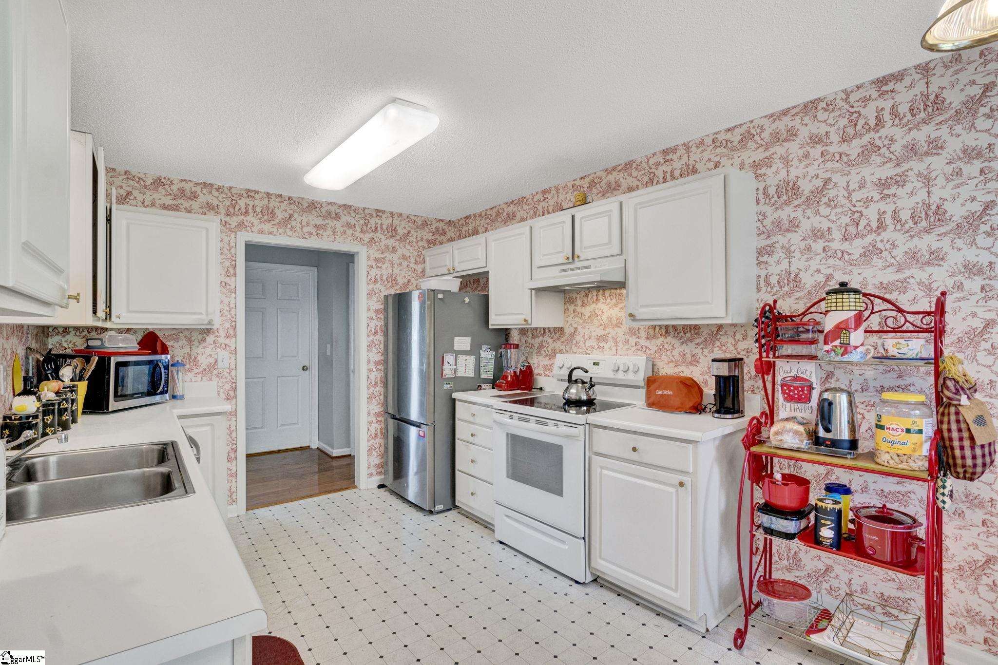 413 Milstead Way Property Photo 14
