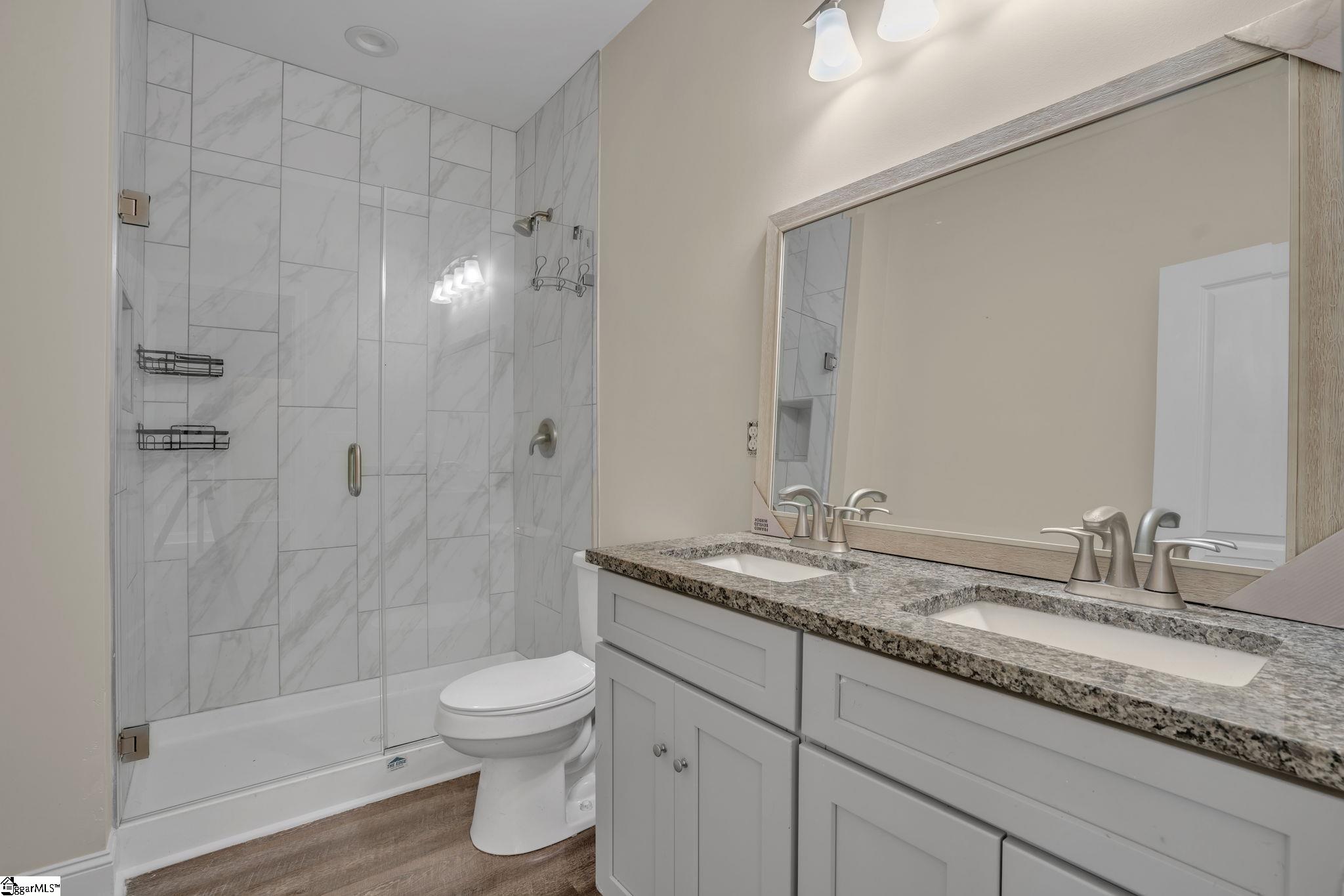 308 S Lewis Street Property Photo 14