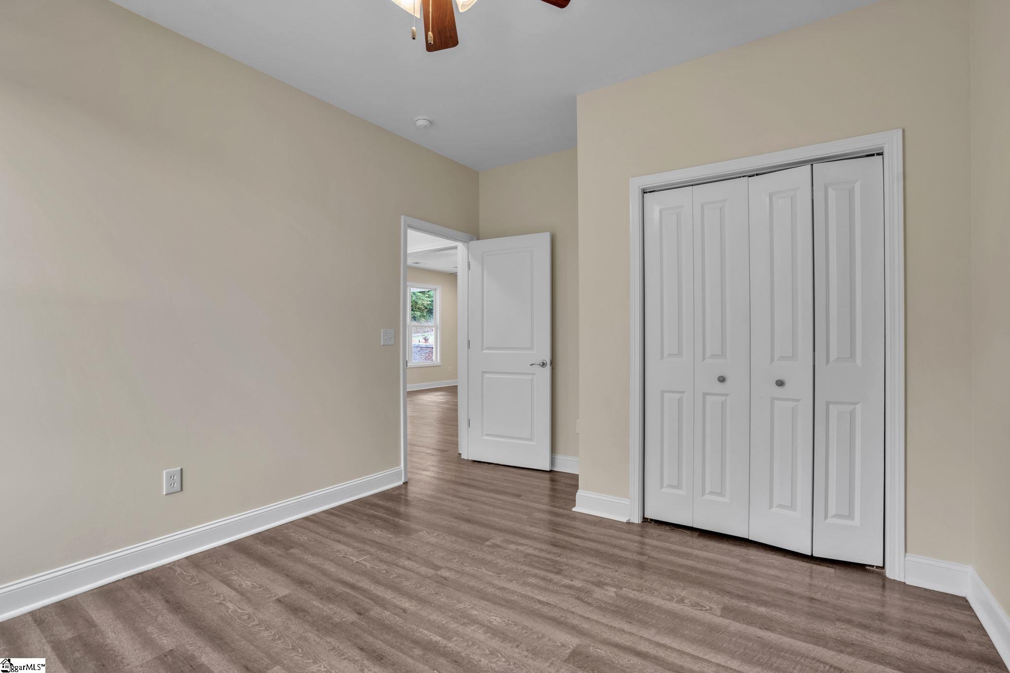 308 S Lewis Street Property Photo 15