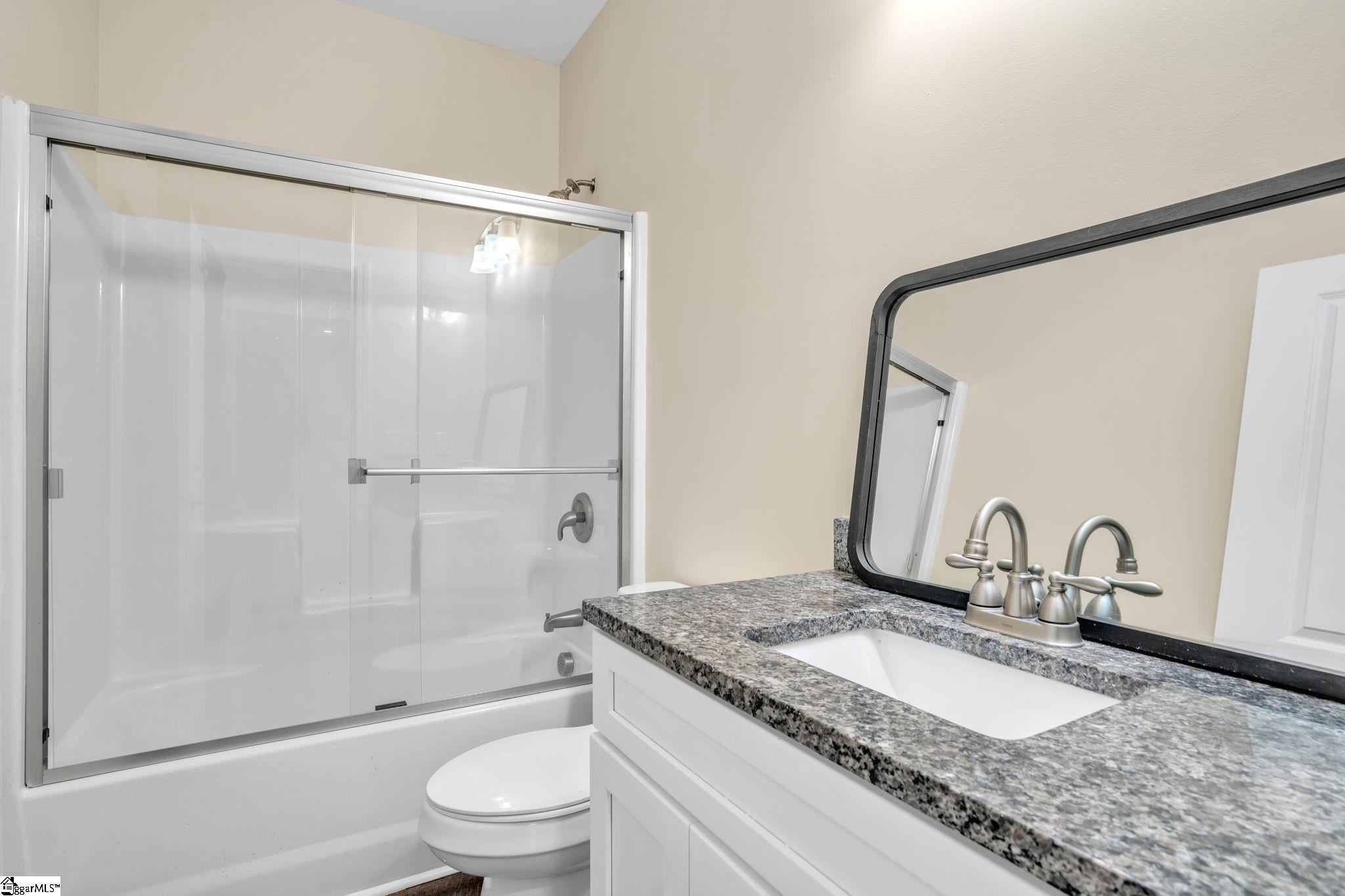 308 S Lewis Street Property Photo 17