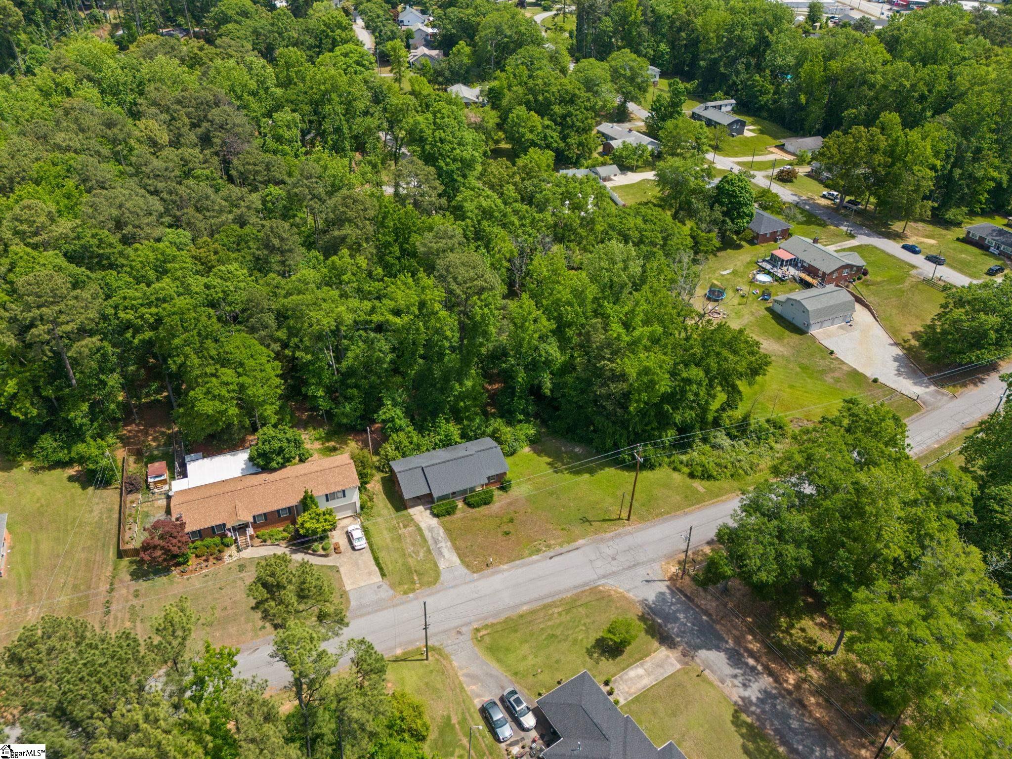 400 Meadow Road Property Photo 29