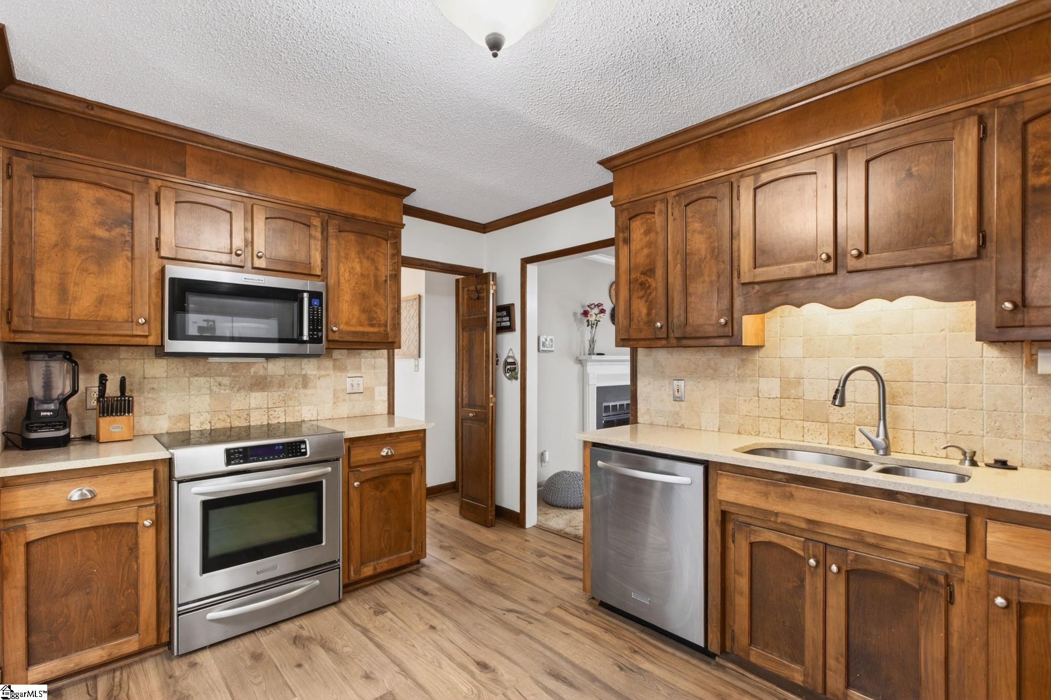 105 Brayton Court Property Photo 16