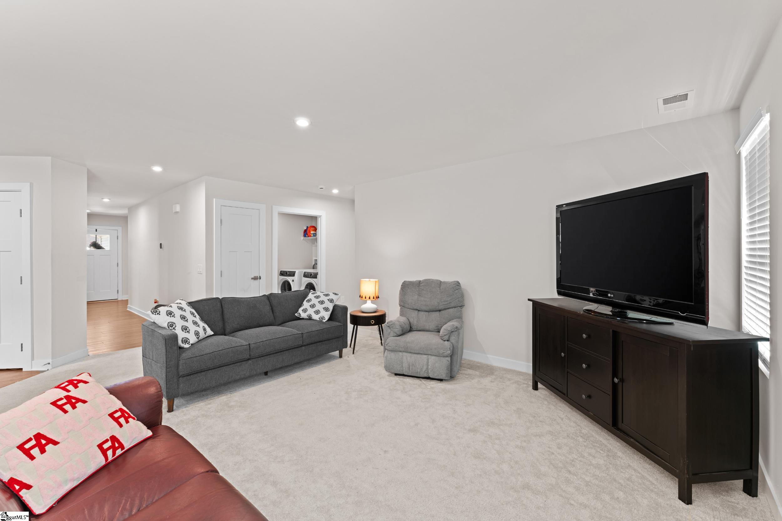 122 Southwell Street Property Photo 14