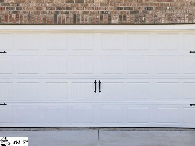 576 Landseer Drive Property Photo 4