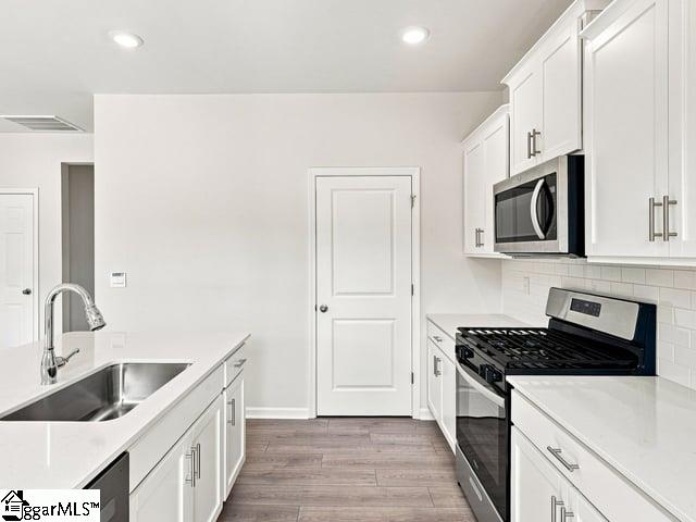 576 Landseer Drive Property Photo 16