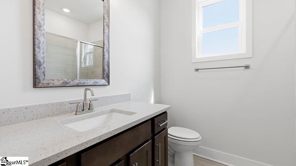 496 Inchmore Drive Property Photo 20
