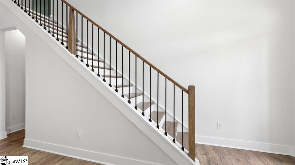 496 Inchmore Drive Property Photo 21