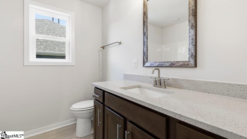 496 Inchmore Drive Property Photo 25