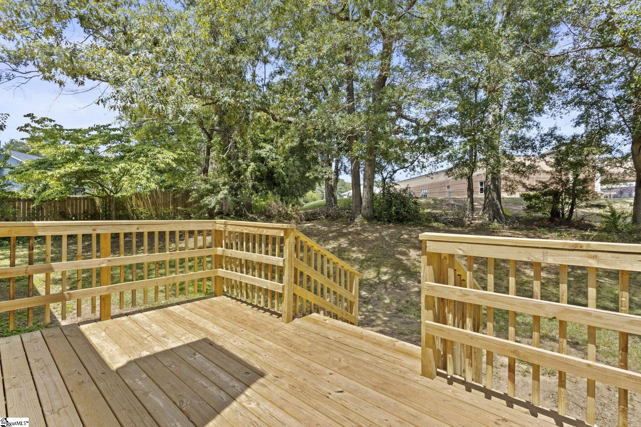 401 Belcross Drive Property Photo 23