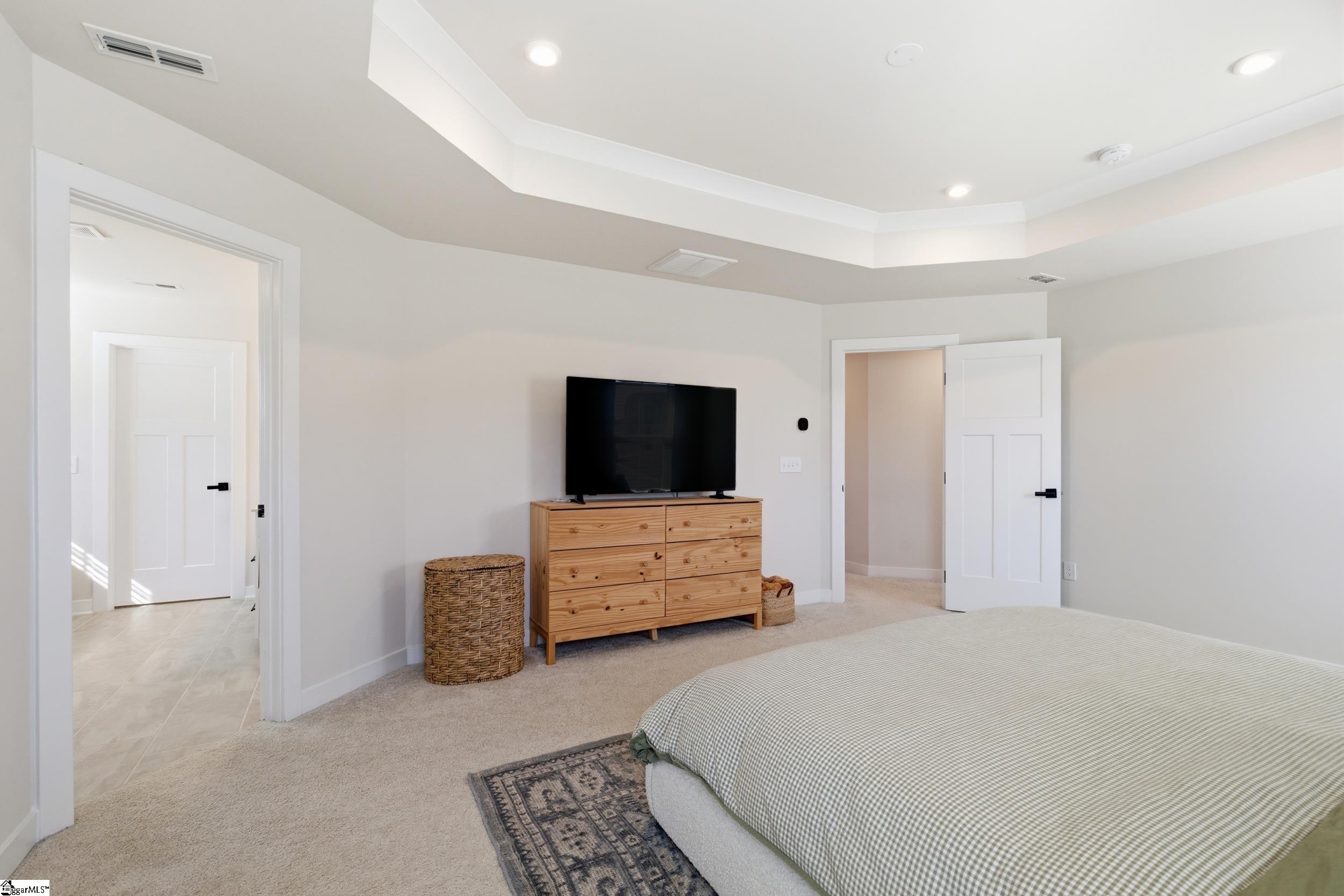 101 Comanche Trail Property Photo 16