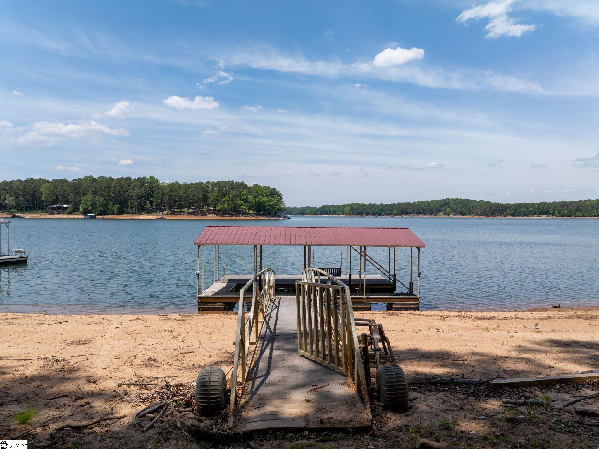 1591006 Property Photo 1