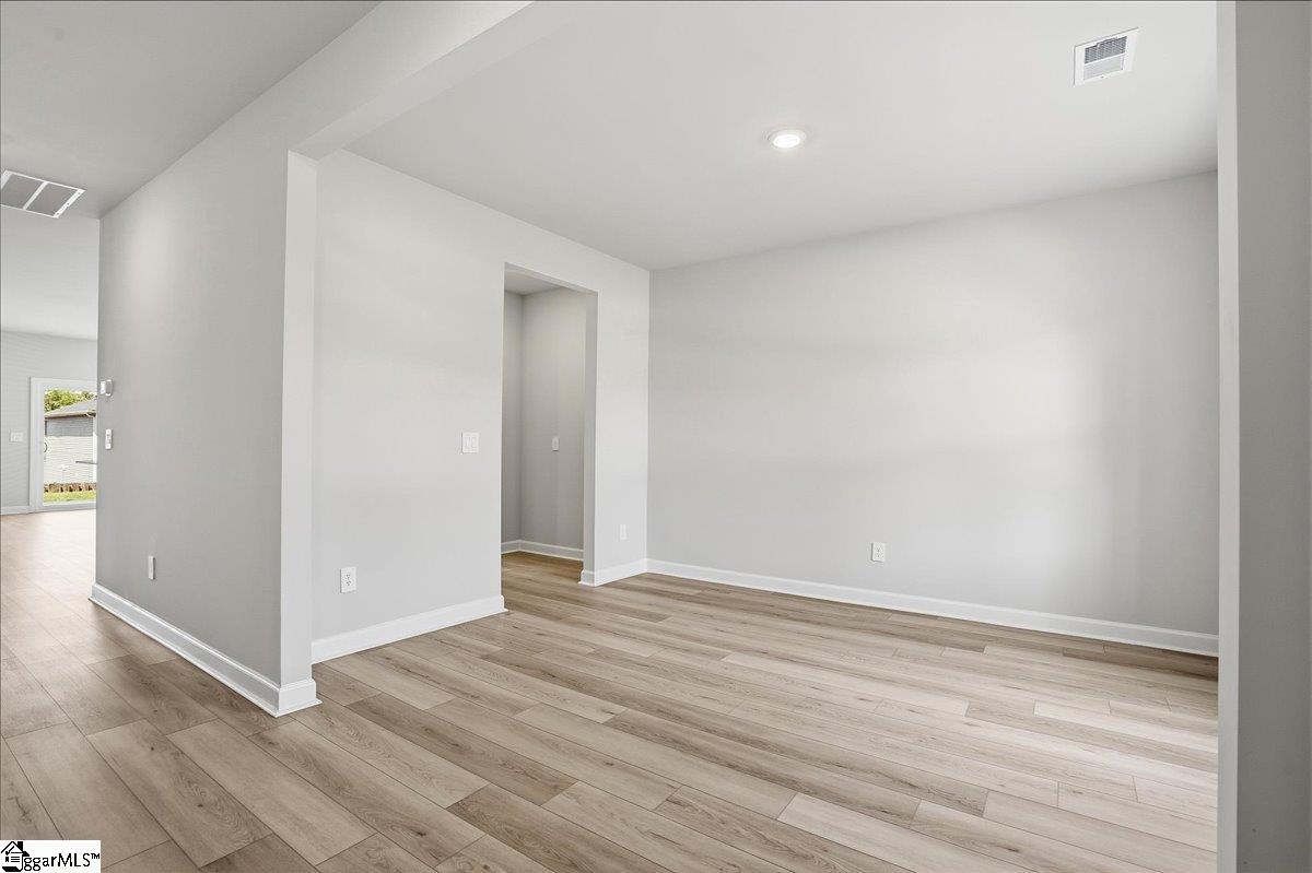 106 Gibbon Way Property Photo 5