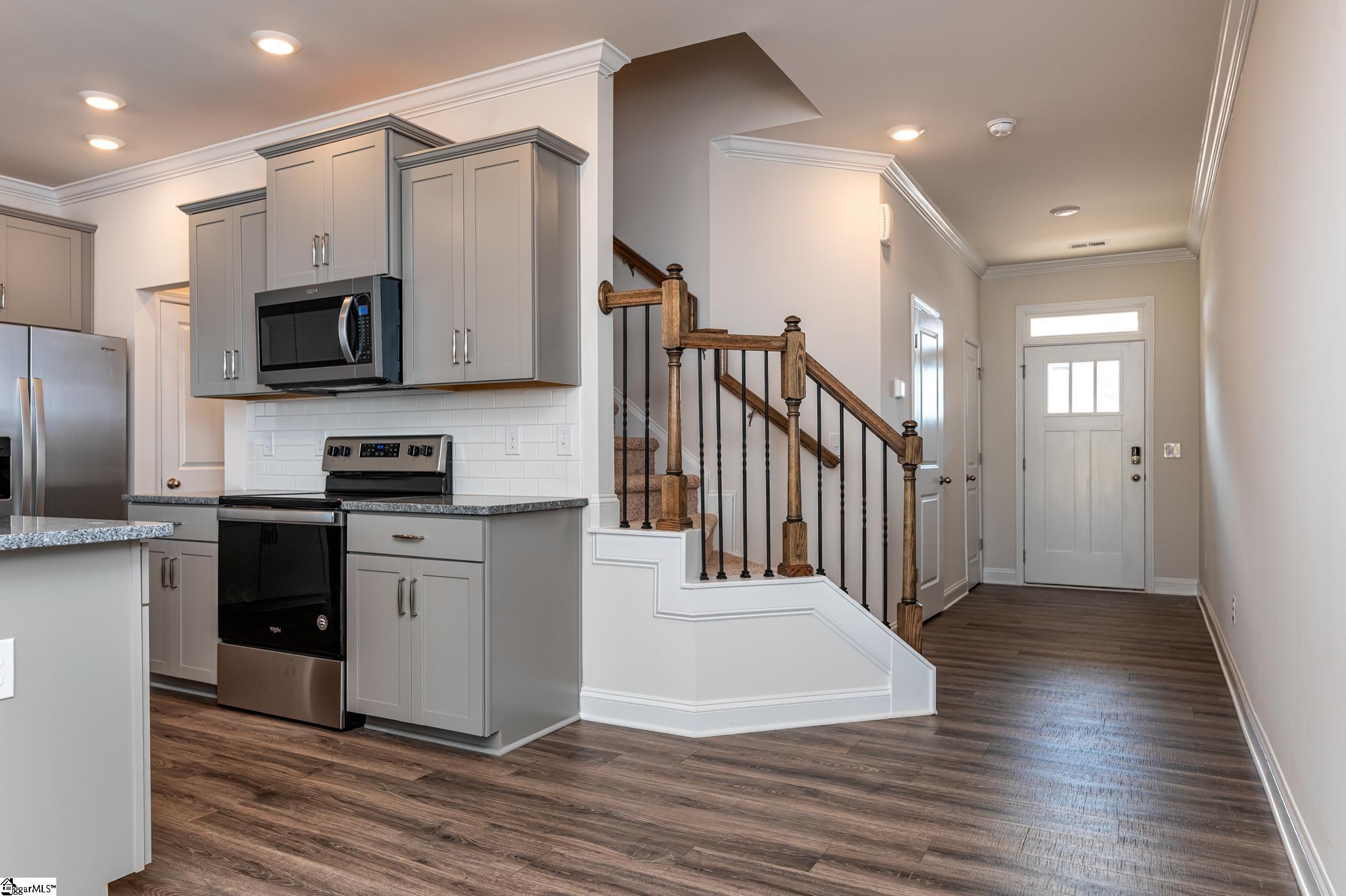 1591031 Property Photo 5