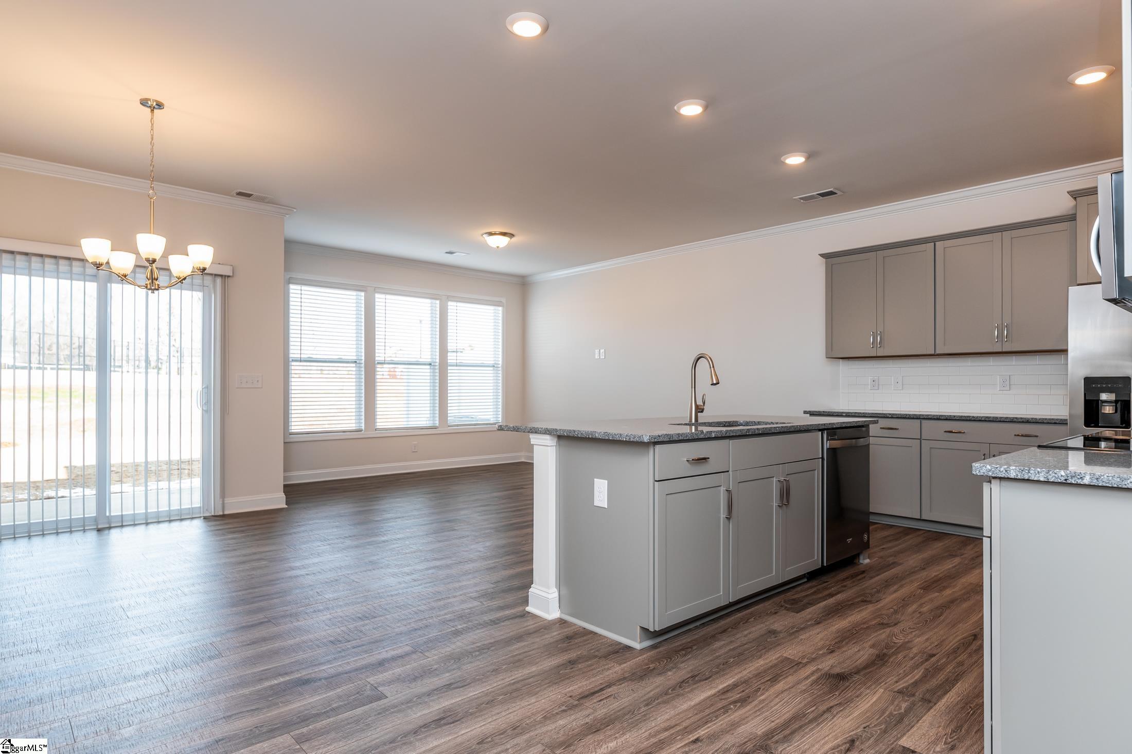 1591031 Property Photo 7