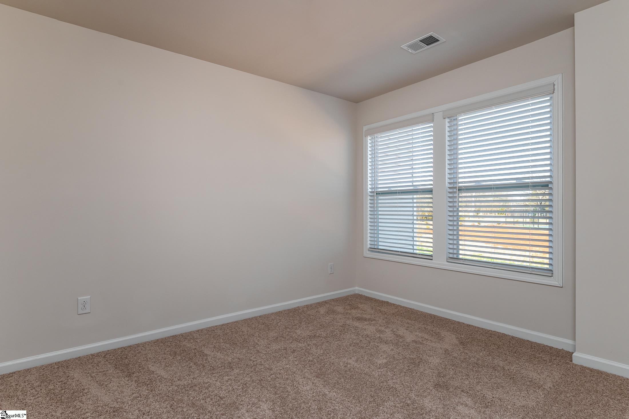 1591031 Property Photo 14