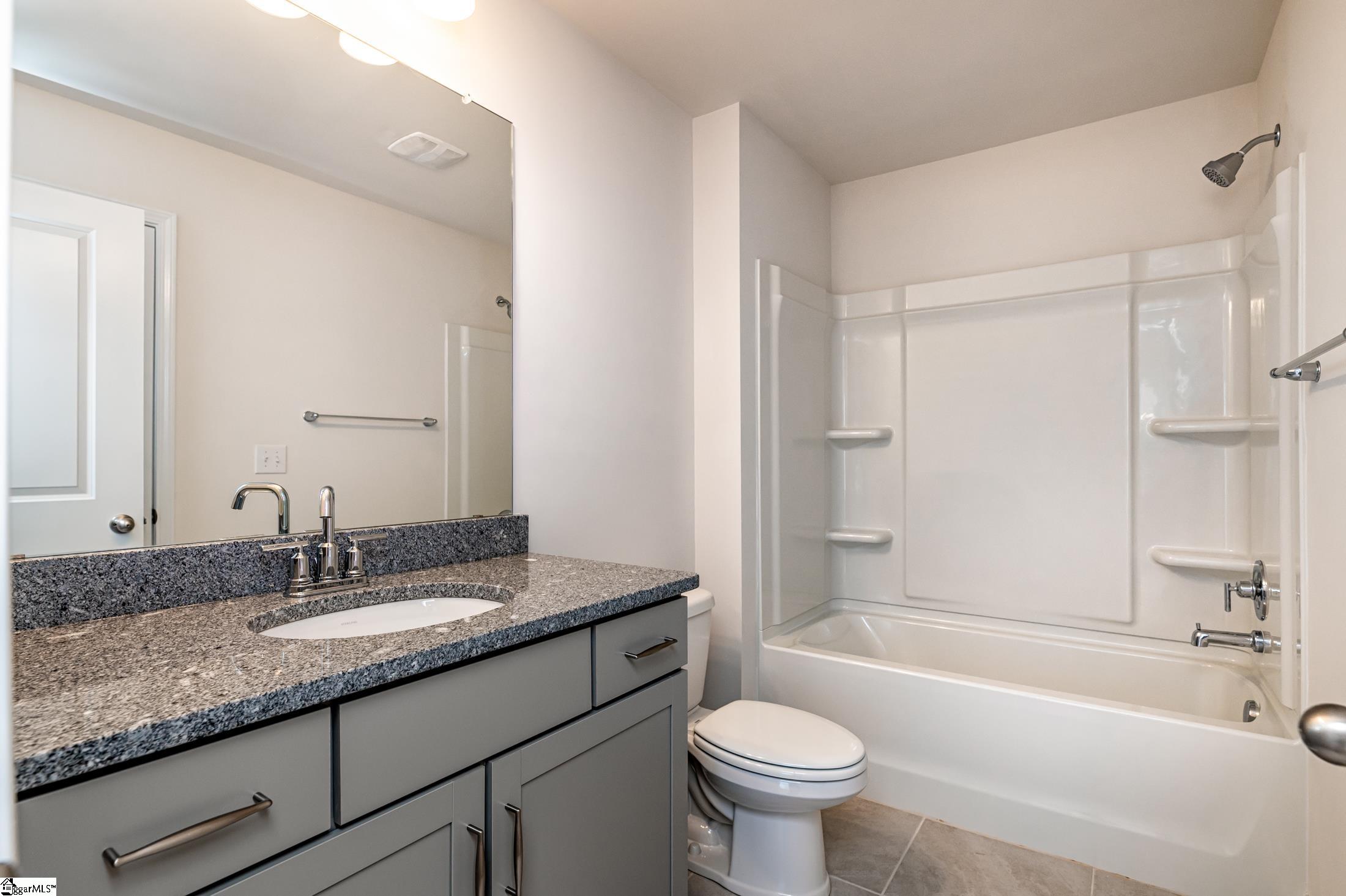 1591031 Property Photo 15