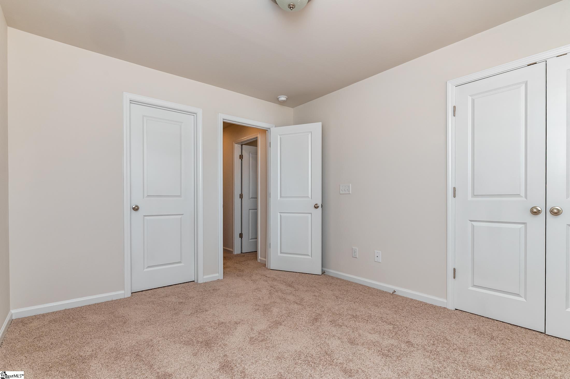 1591031 Property Photo 18