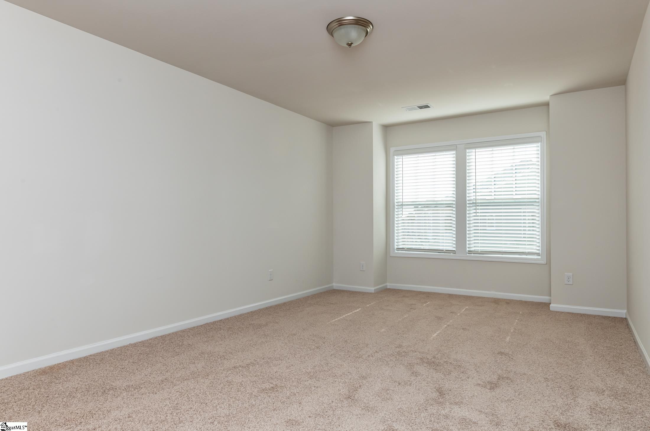 1591031 Property Photo 25