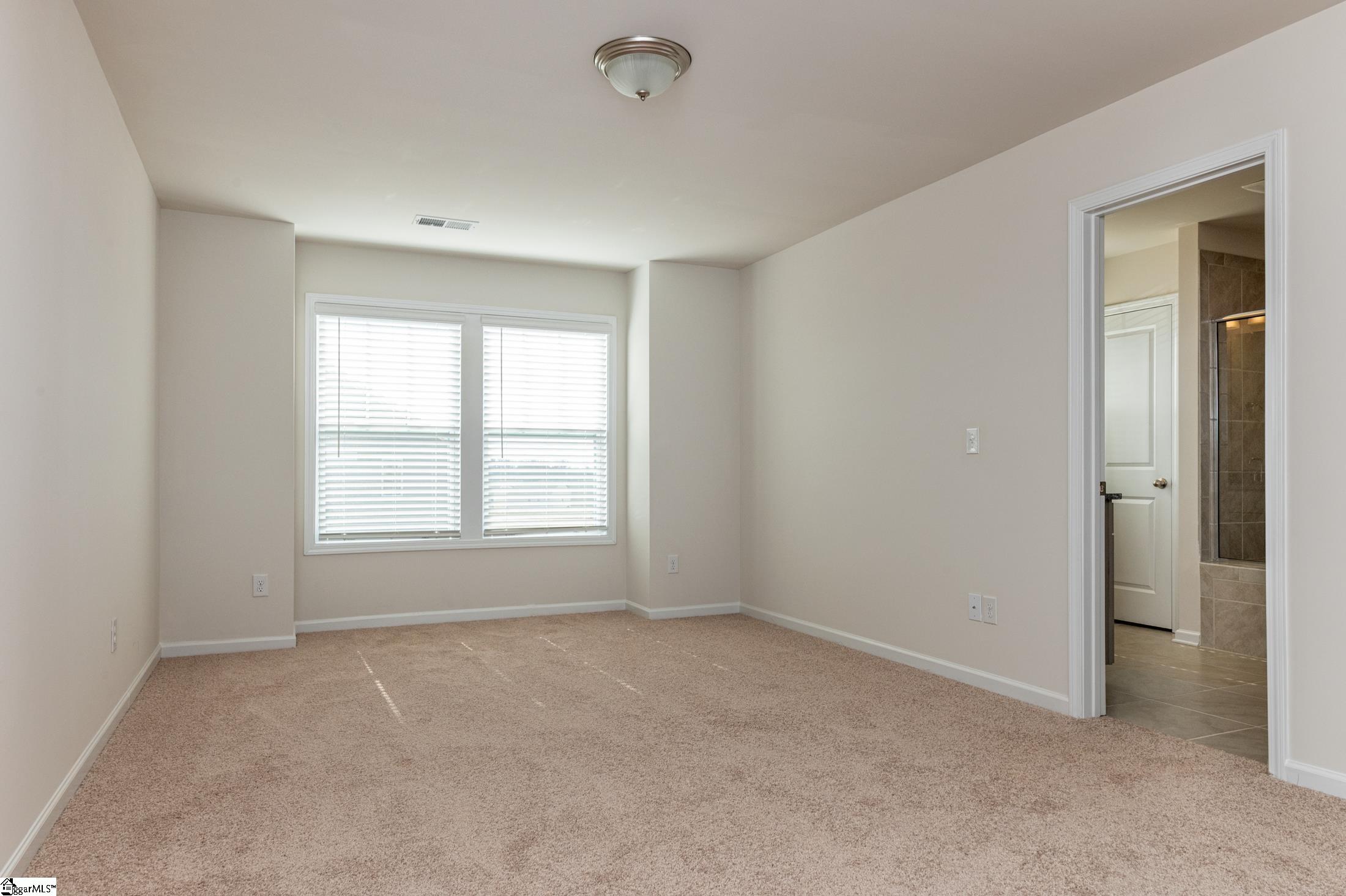 1591031 Property Photo 26