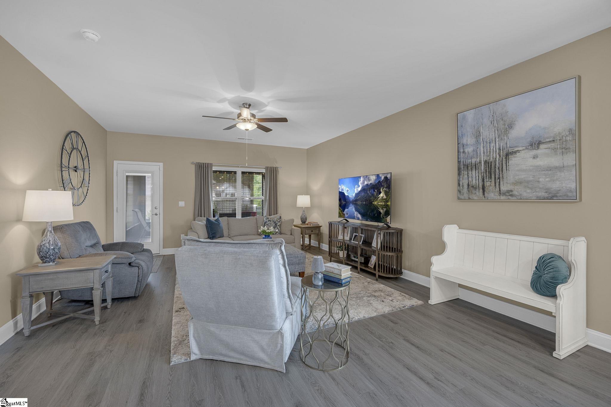 61 Woodcross Drive Property Photo 18