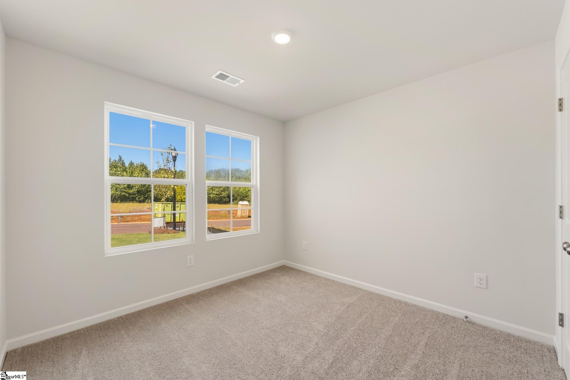 170 Cloverfield Lane Property Photo 14
