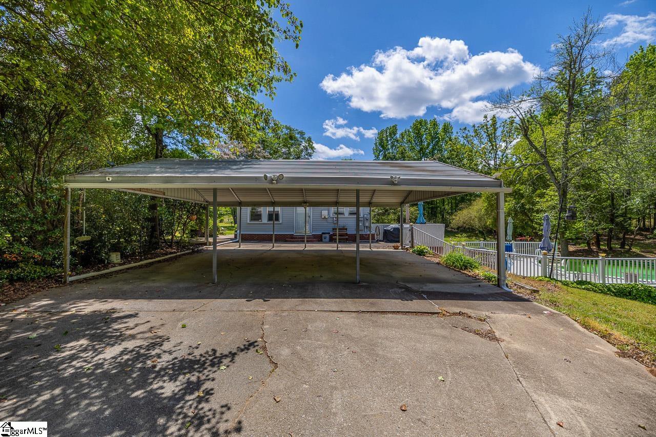 10676 Augusta Road Property Photo 16