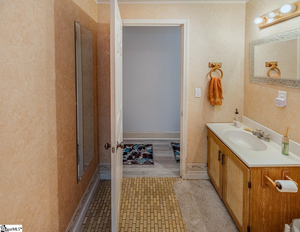 10676 Augusta Road Property Photo 28