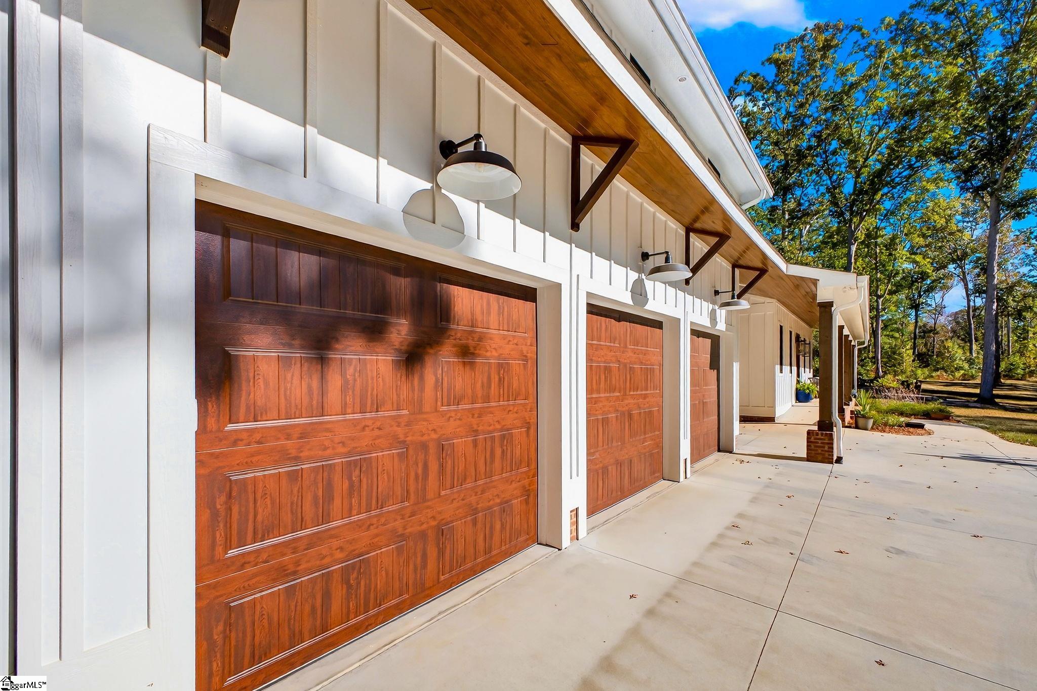 123 Southern Road Property Photo 6
