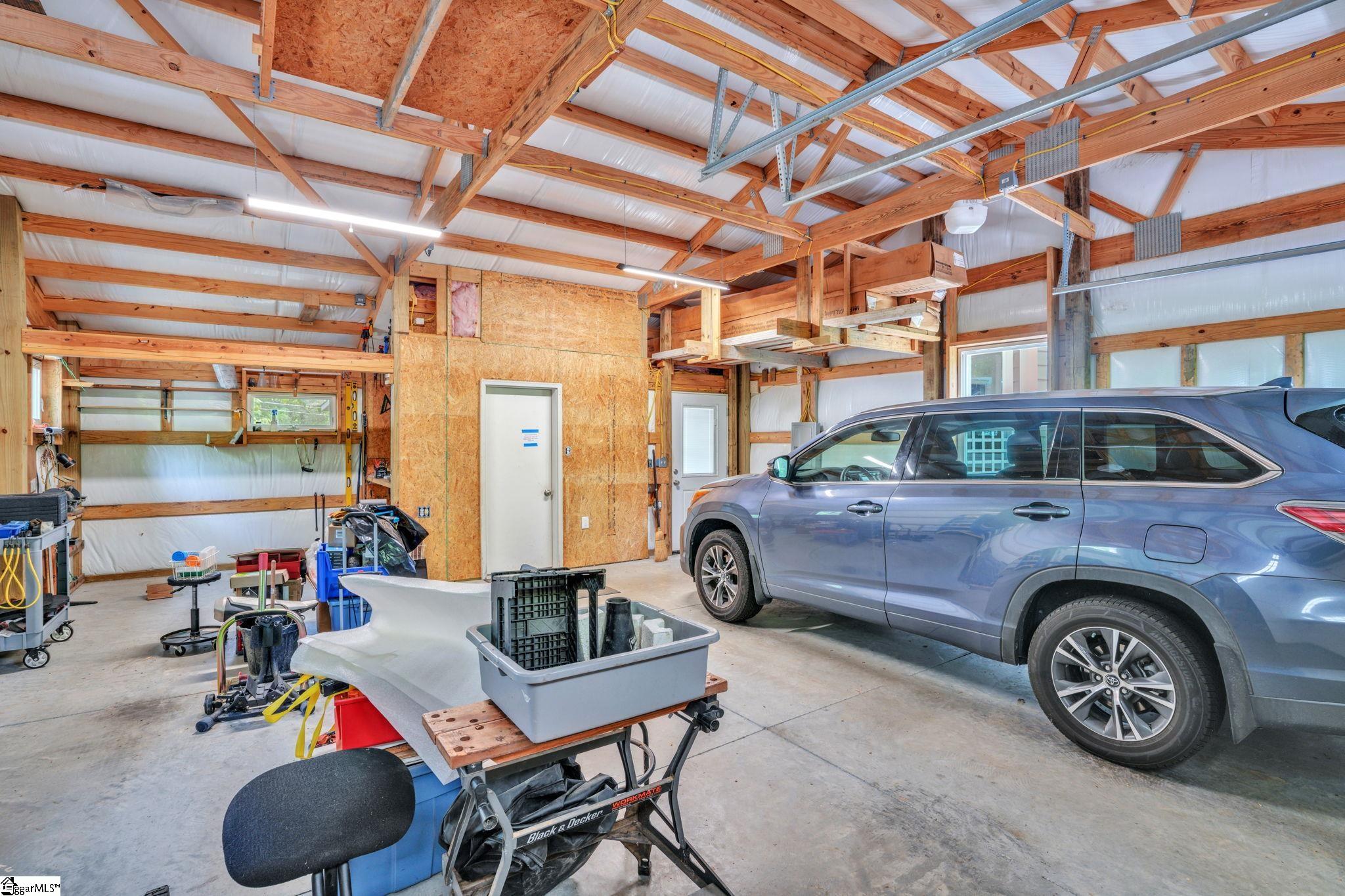 189 Friendly Circle Property Photo 24