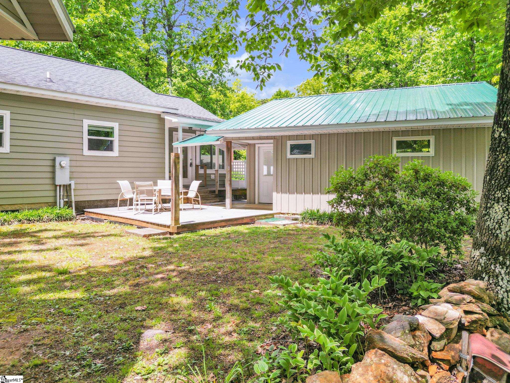 189 Friendly Circle Property Photo 27