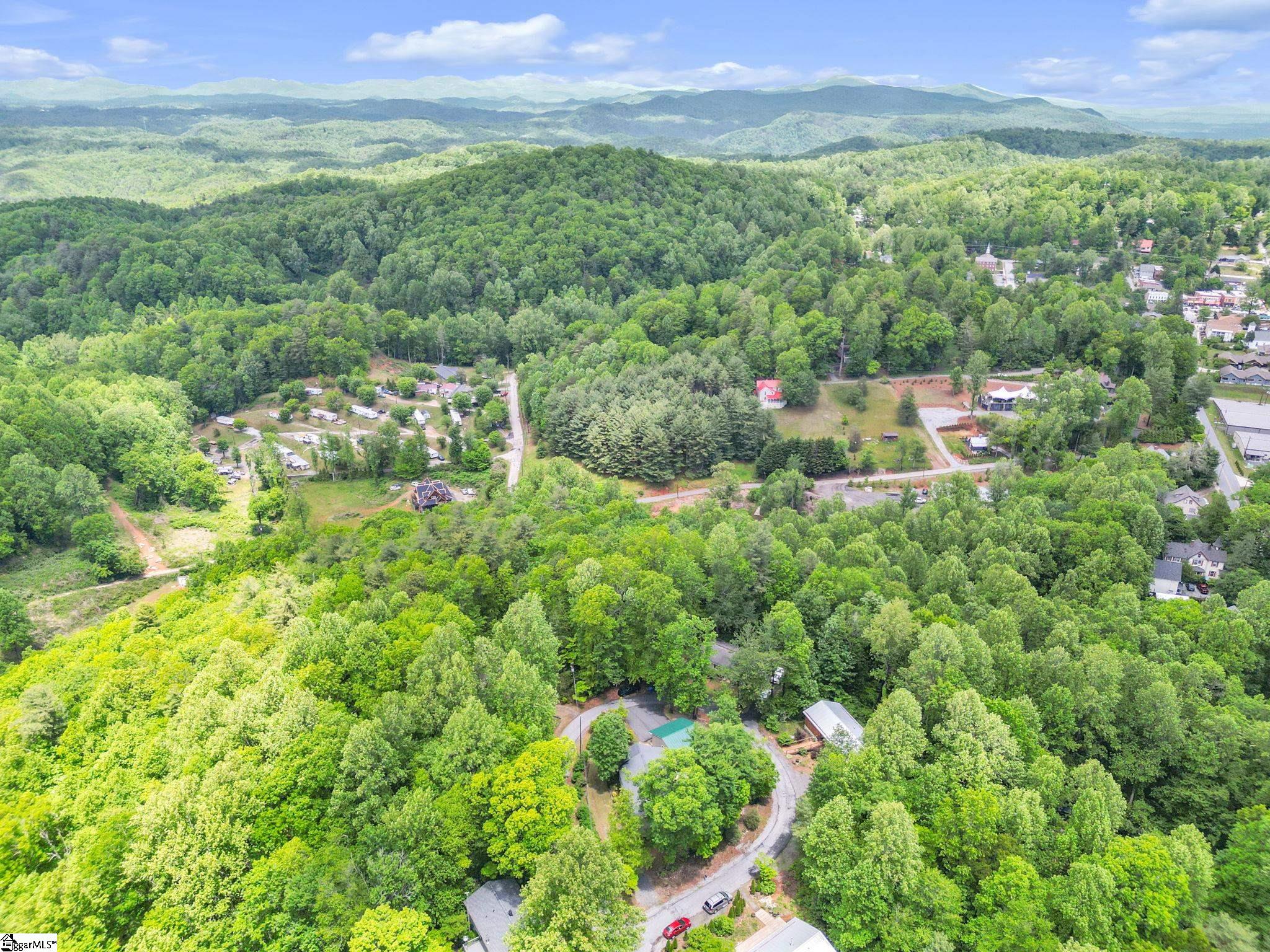 189 Friendly Circle Property Photo 35