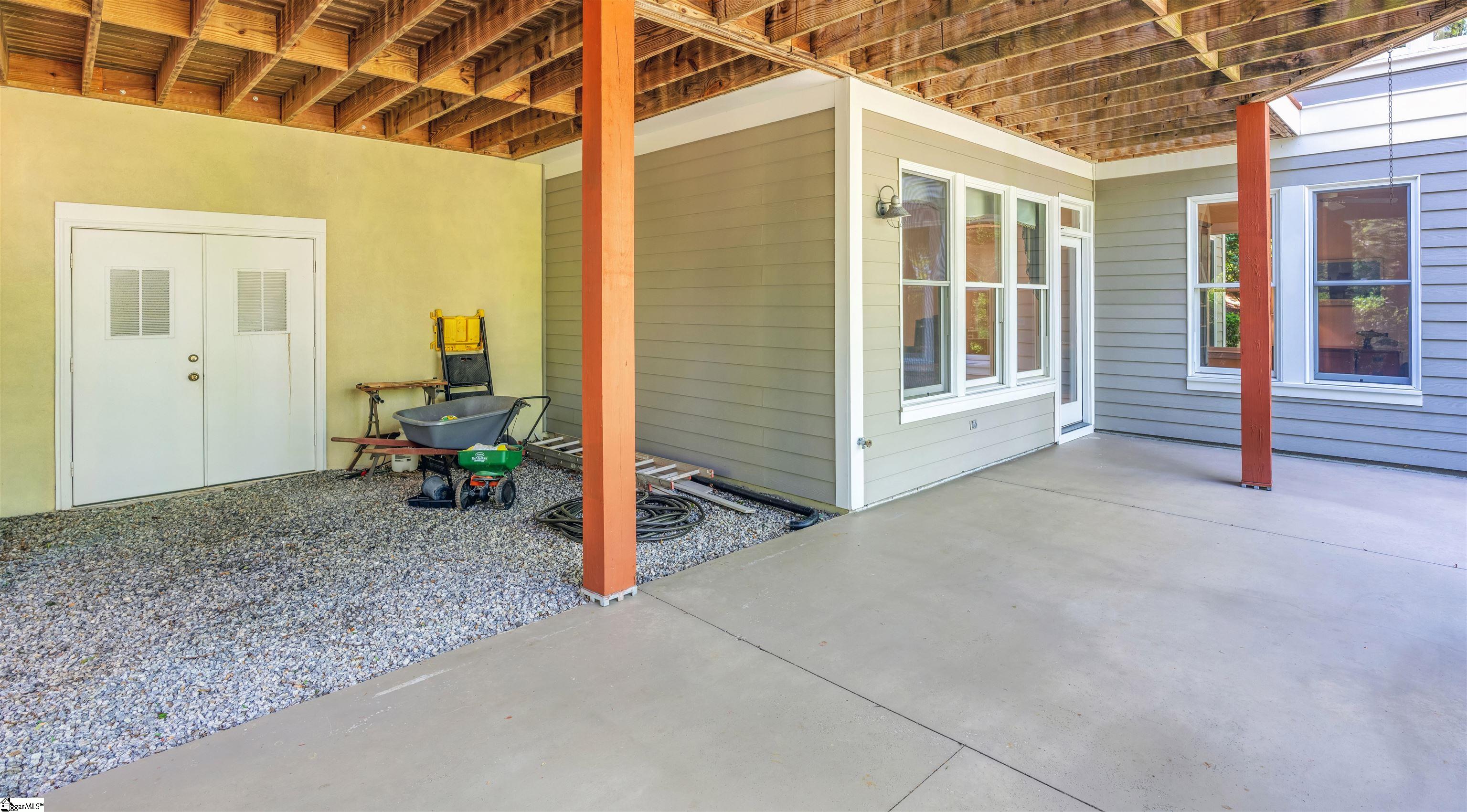 124 Kingshead Road Property Photo 40